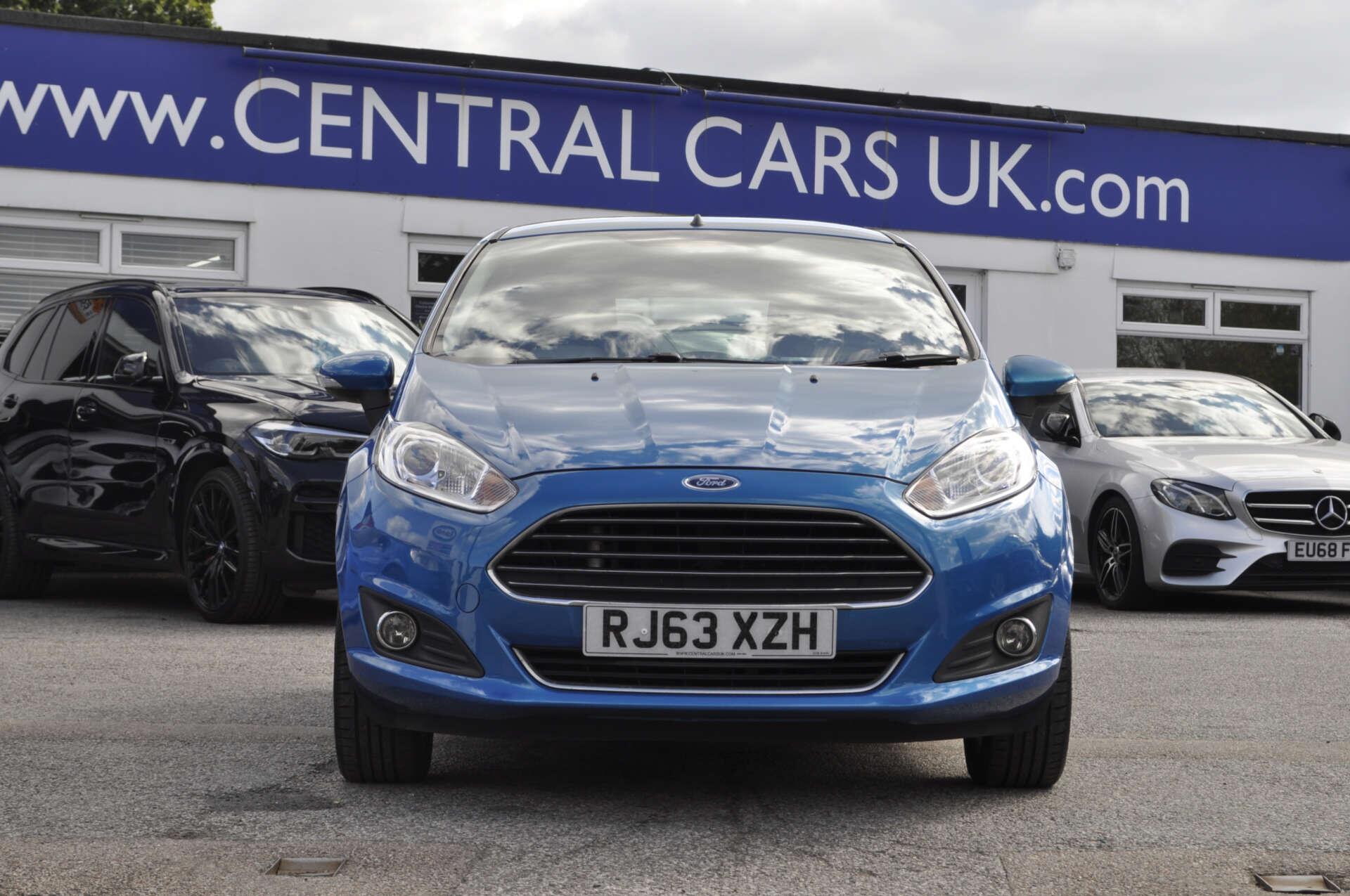 Ford Fiesta view 3