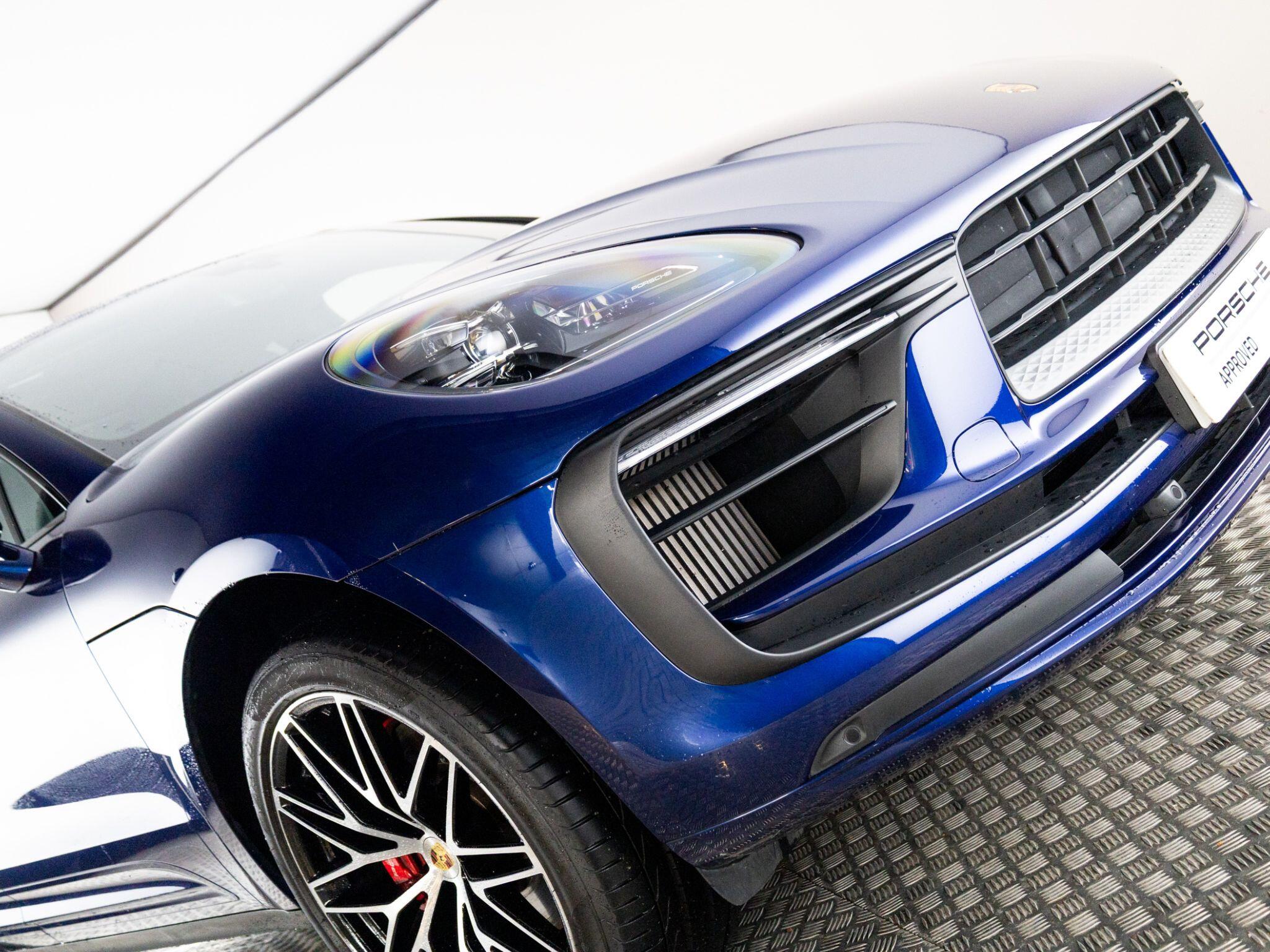 Porsche Macan view 67