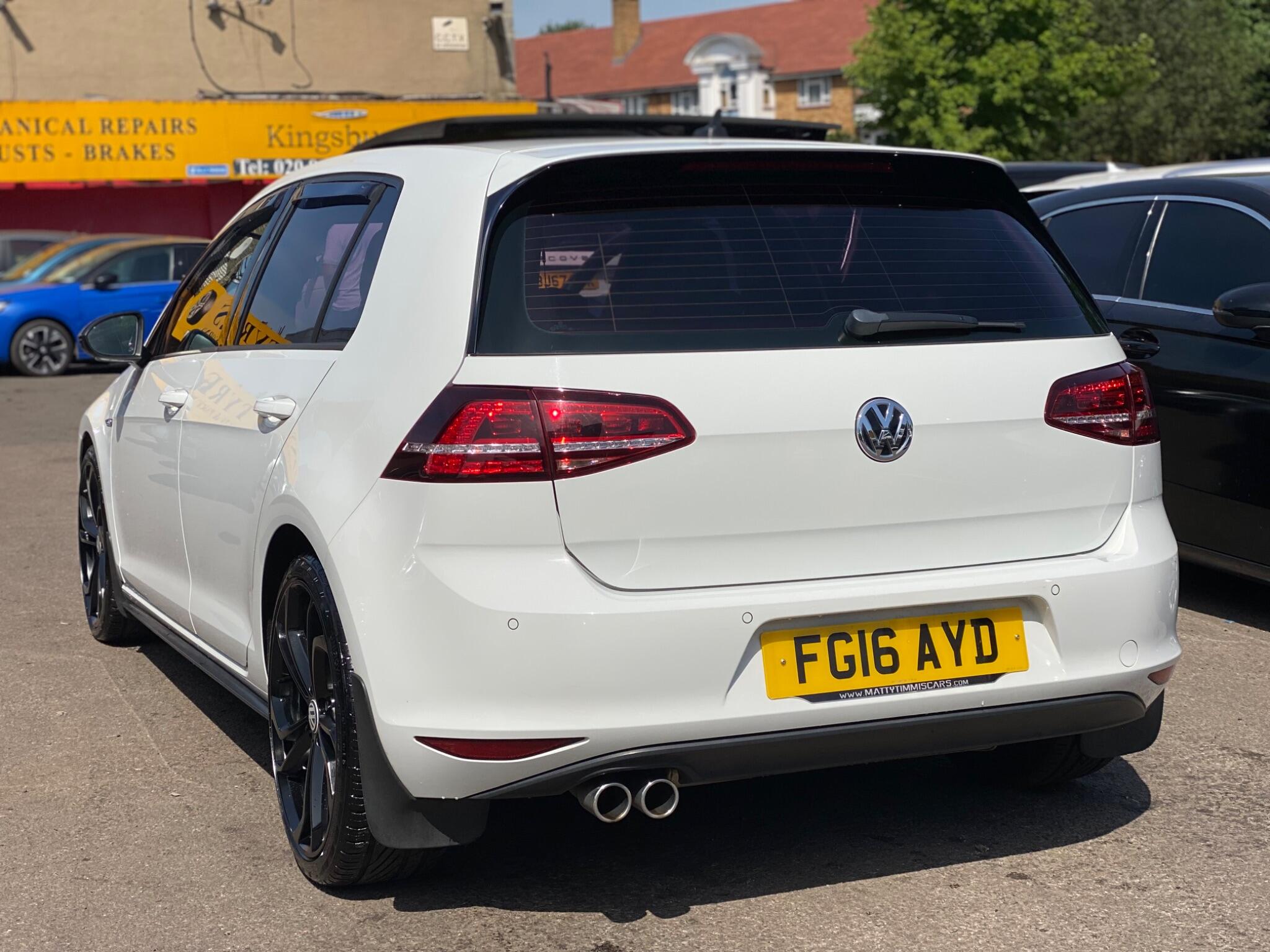 Volkswagen Golf view 15
