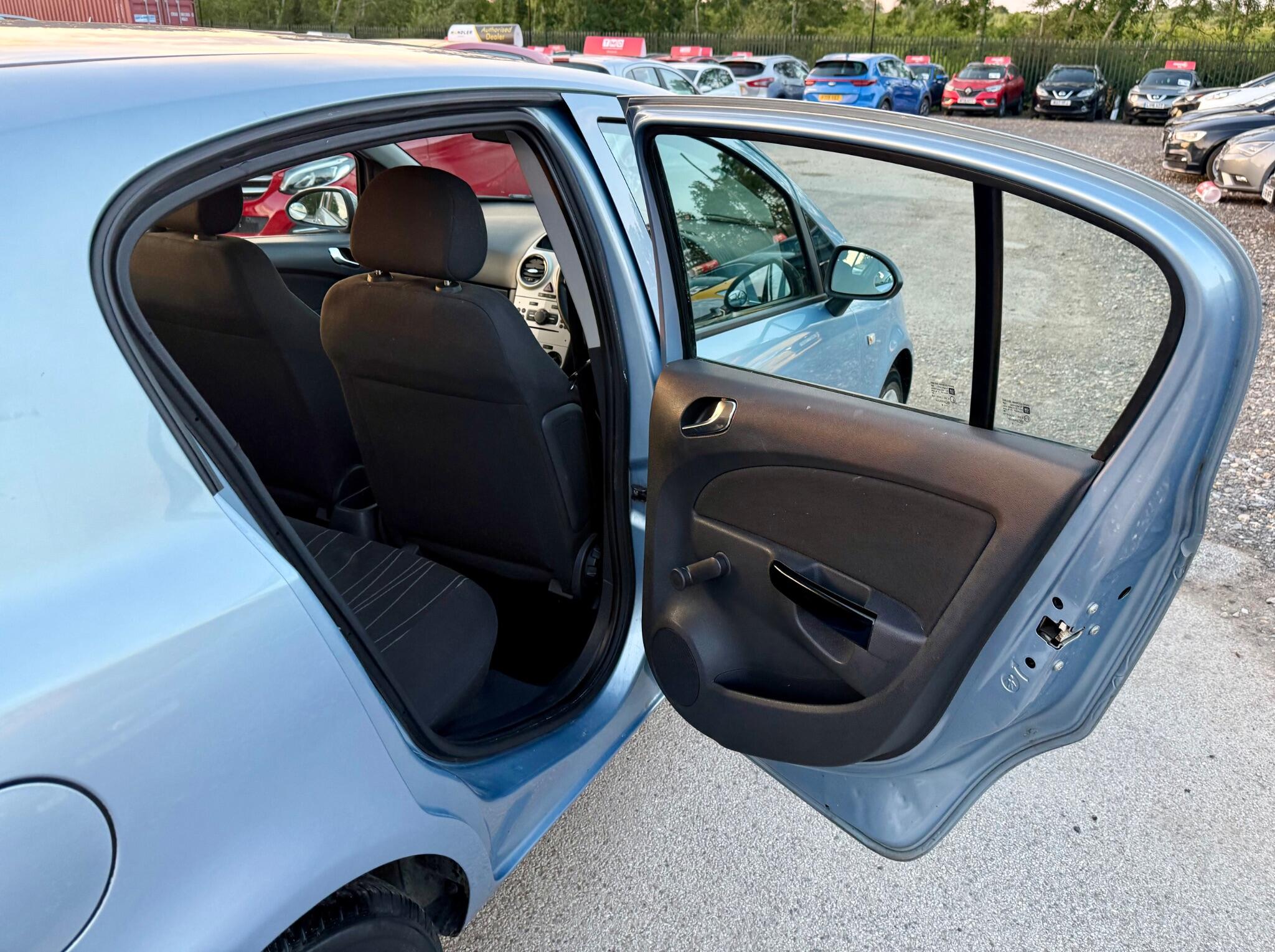 Vauxhall Corsa view 38