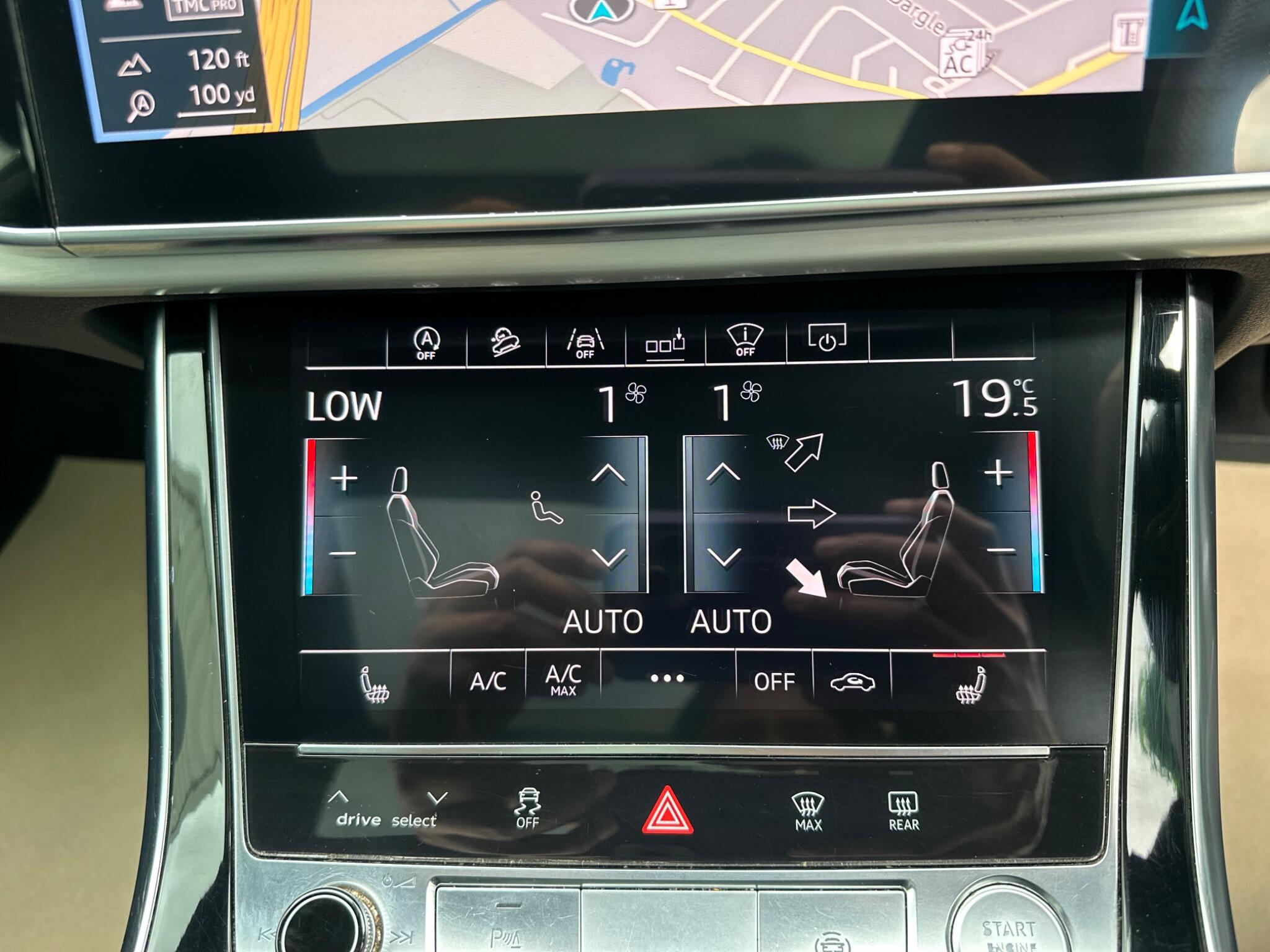 Audi Q8 view 23