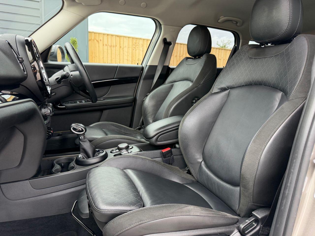 Mini Countryman view 24