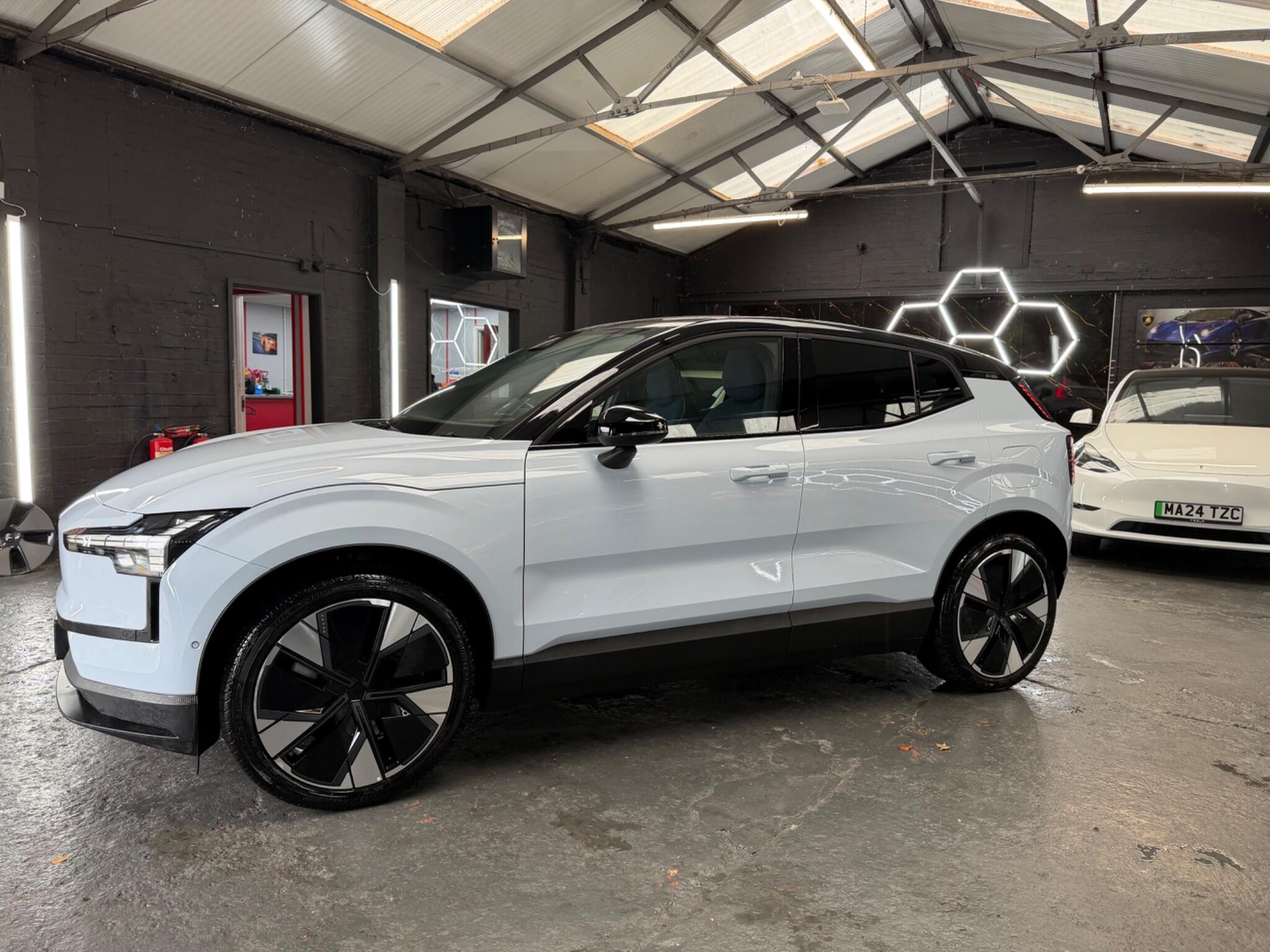 Volvo Ex30 view 15