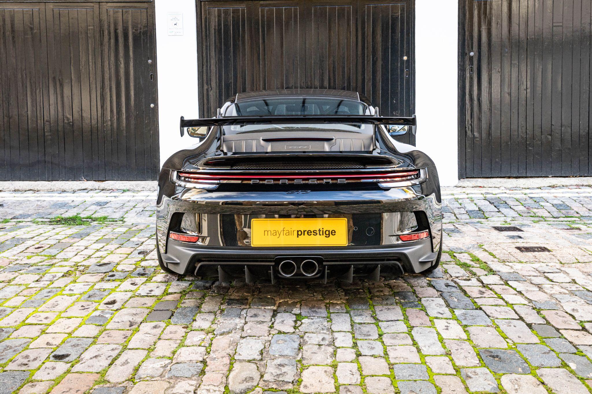 Porsche 911 view 13