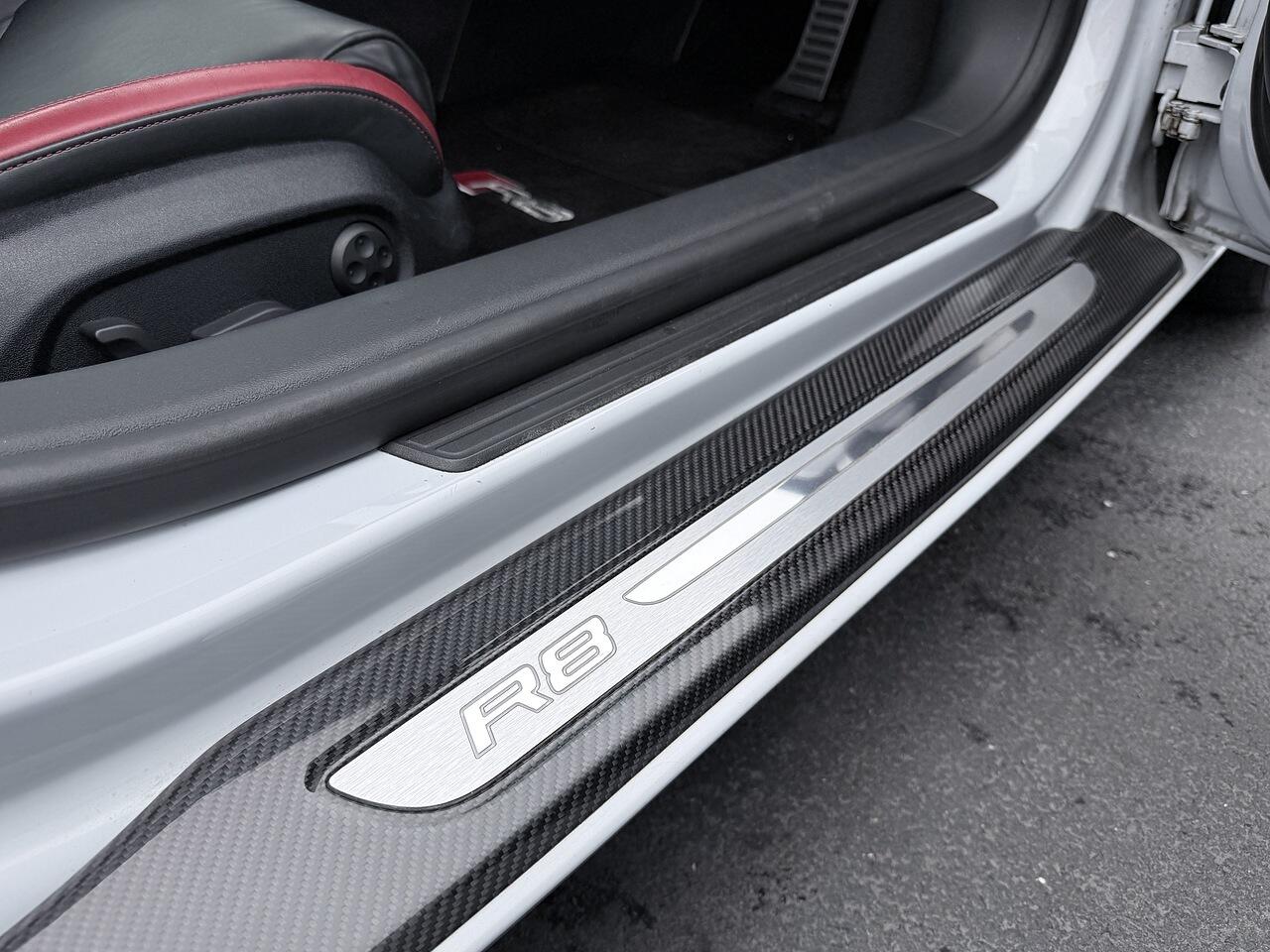 Audi R8 view 40