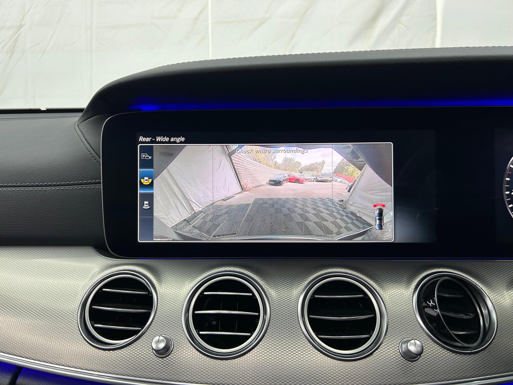 Mercedes-Benz E-Class view 34