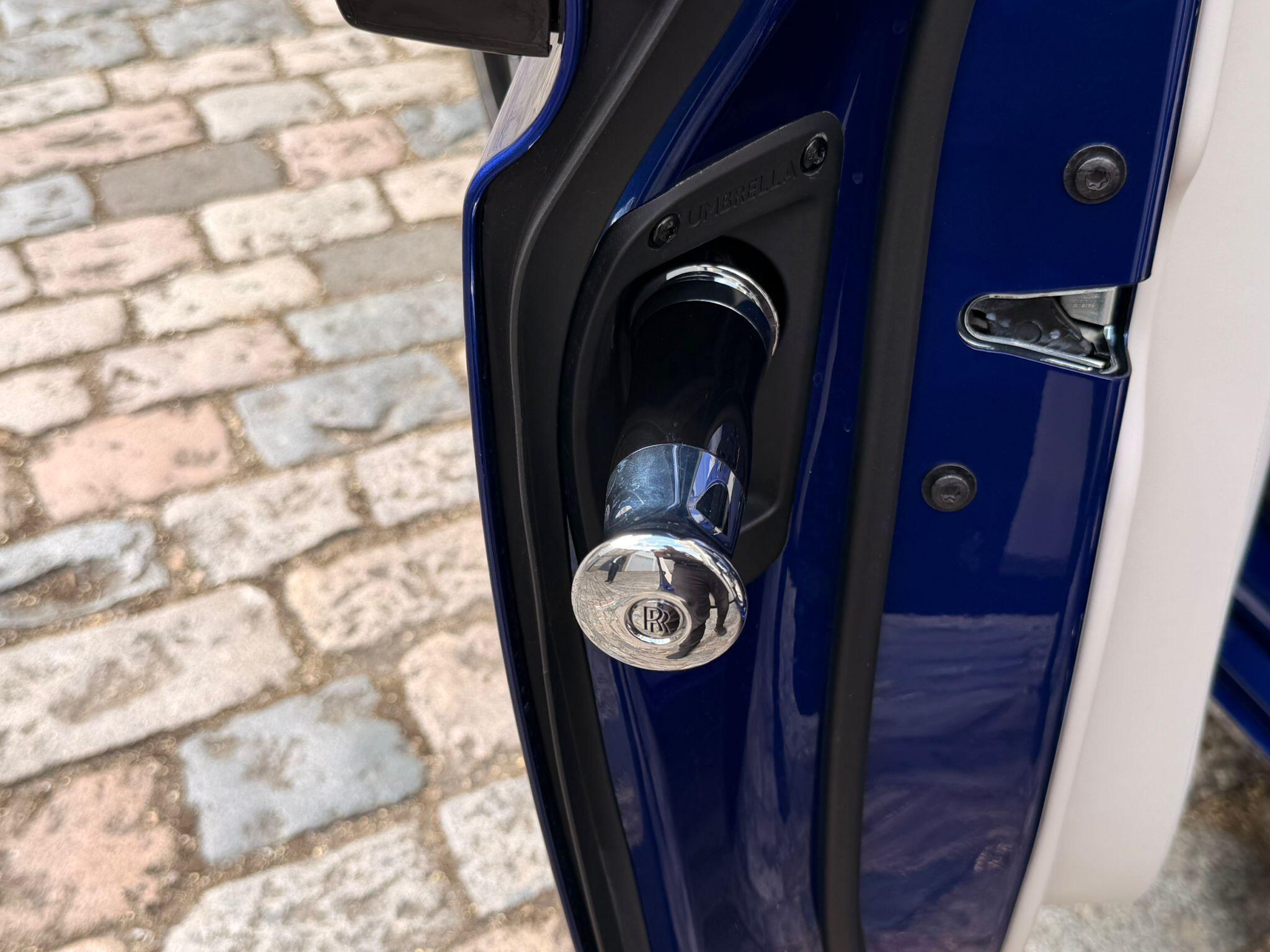 Rolls-Royce Ghost view 38