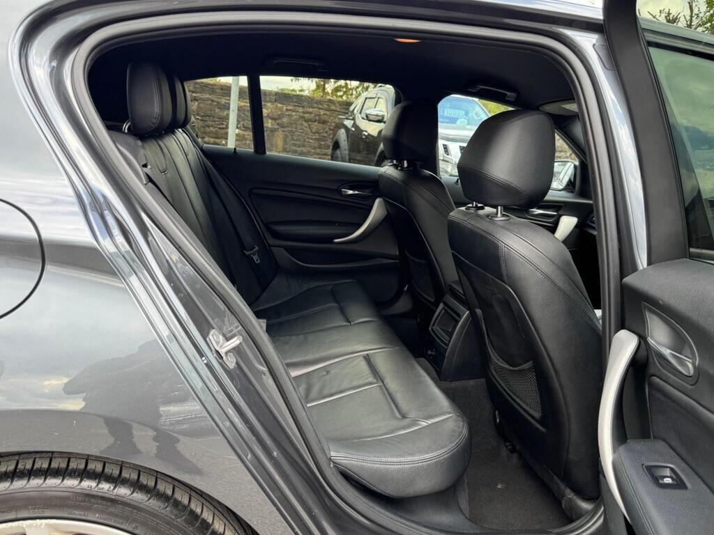 BMW 1 Series view 18