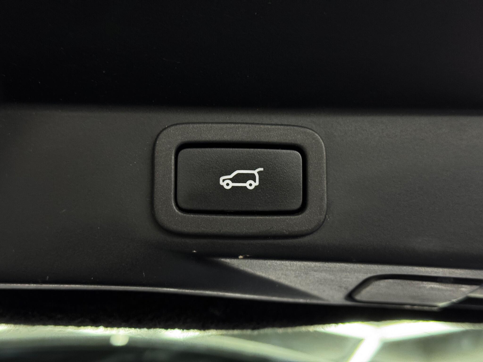 Land Rover Range Rover Sport view 39