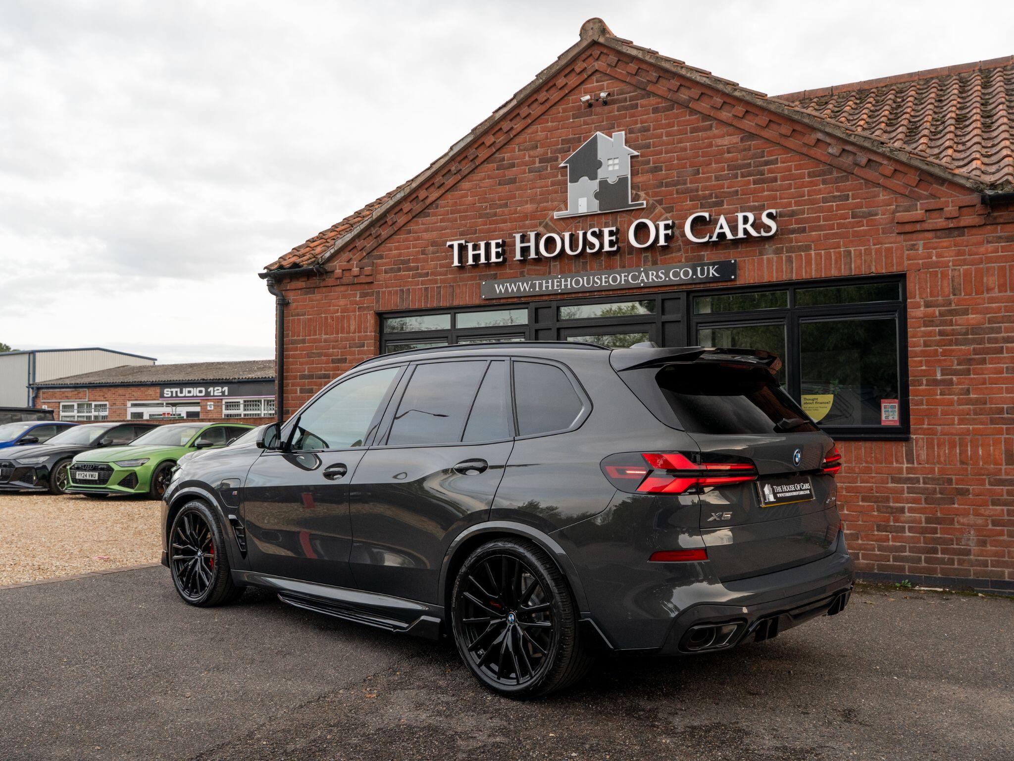 BMW X5 view 13
