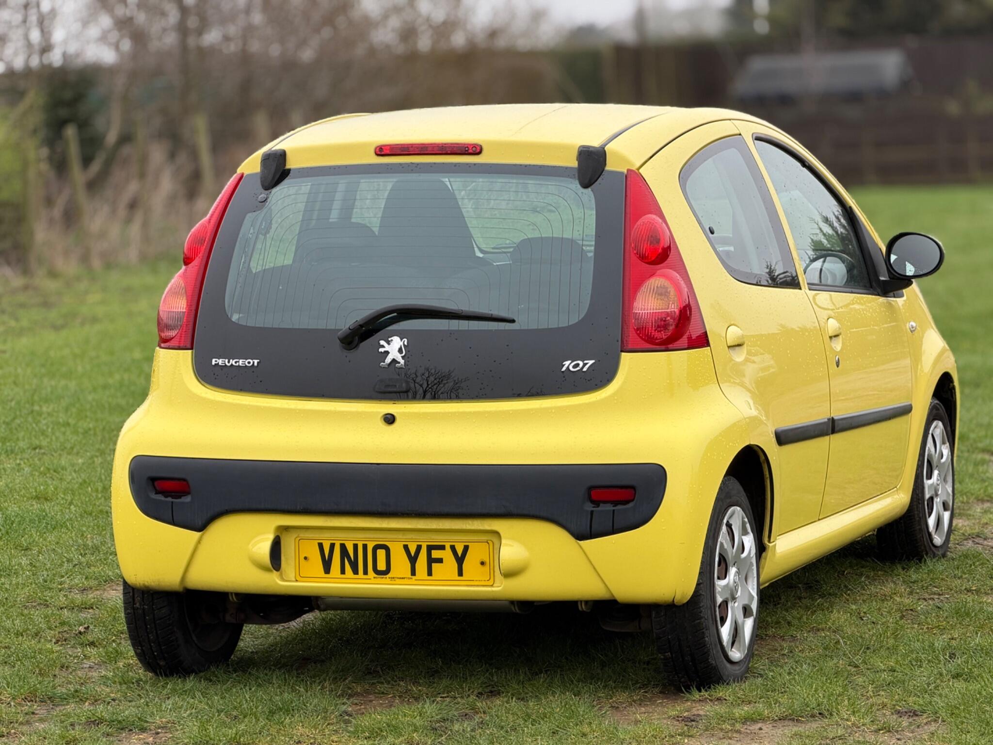 2010 Peugeot 107 1.0 12V Urban Euro 4 5dr image 22
