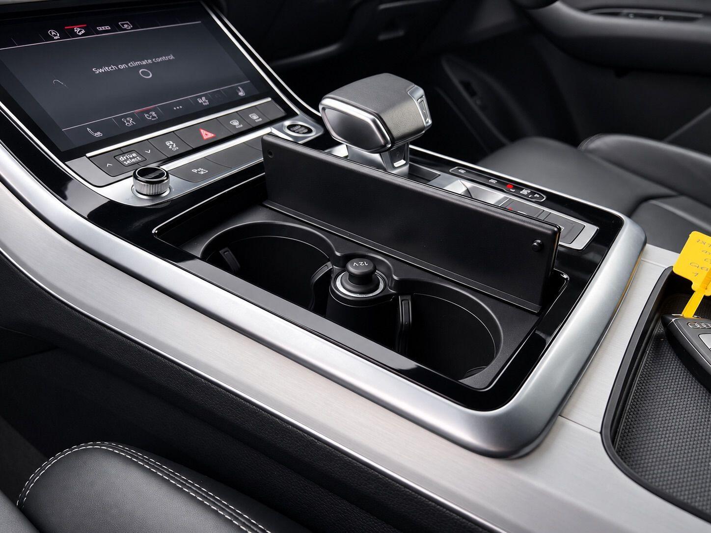 Audi Q7 view 31