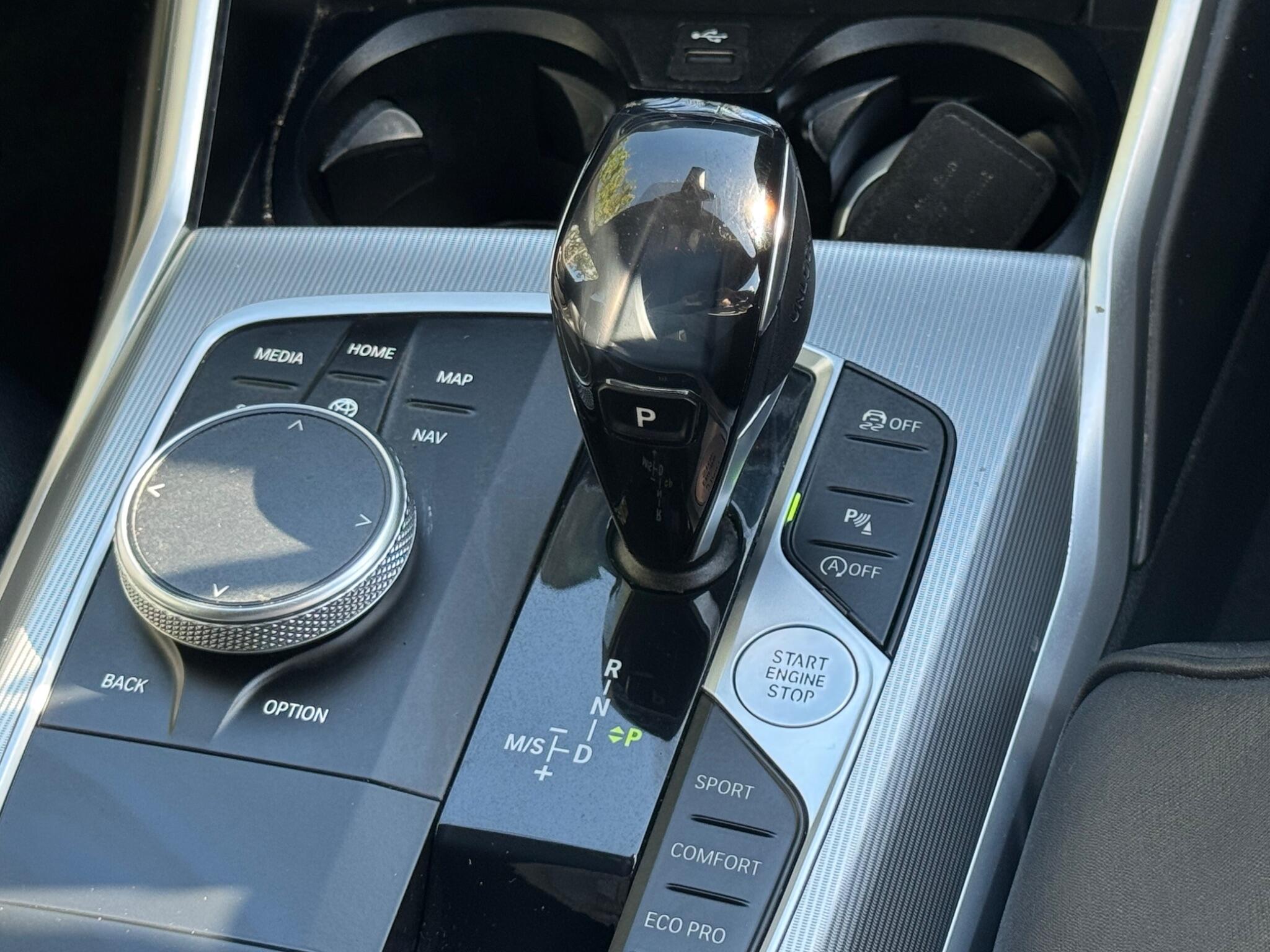 BMW 3 Series view 19