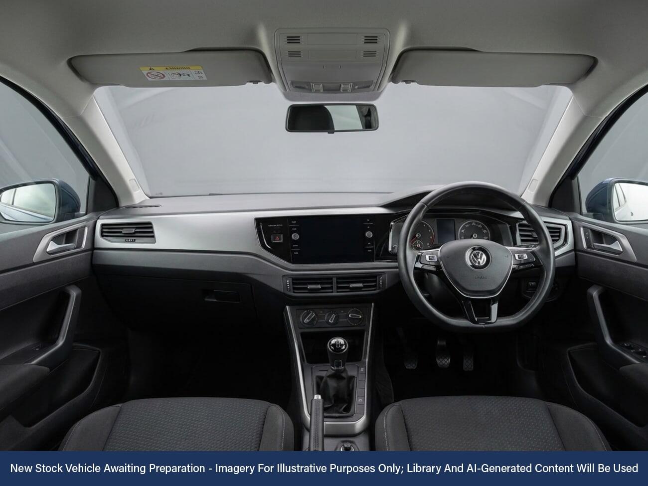 Volkswagen Polo view 6