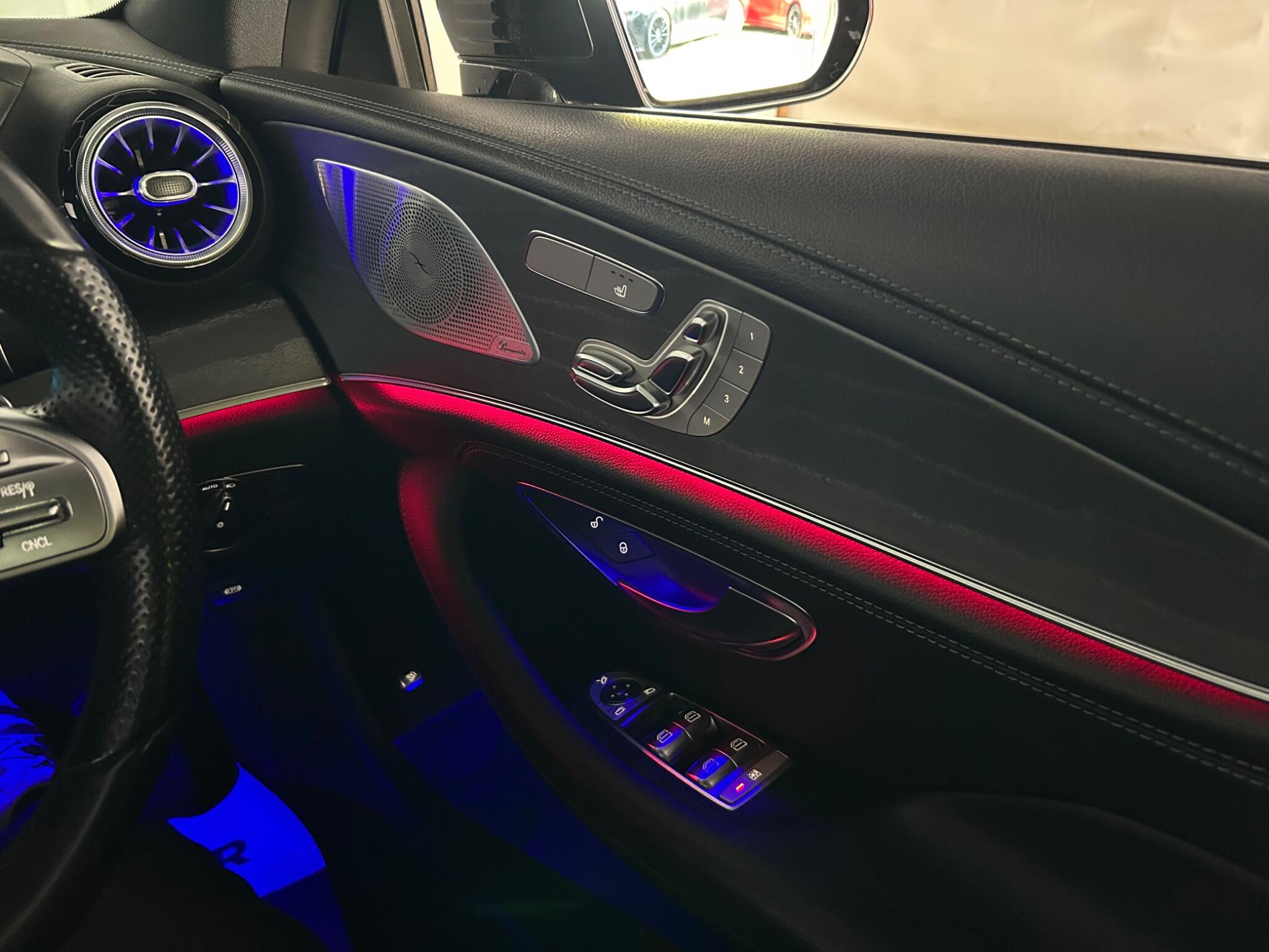 Mercedes-Benz CLS view 28