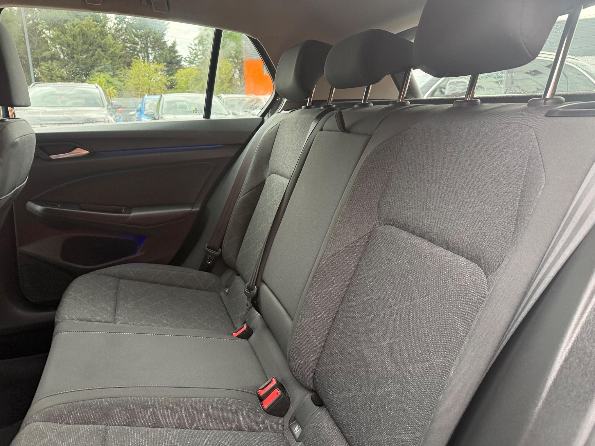Volkswagen Golf view 15