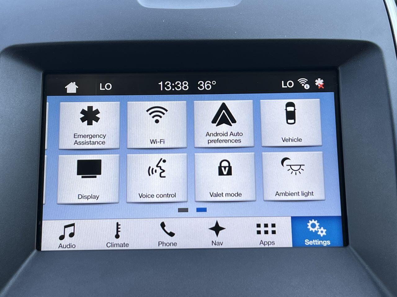 Ford Edge view 55