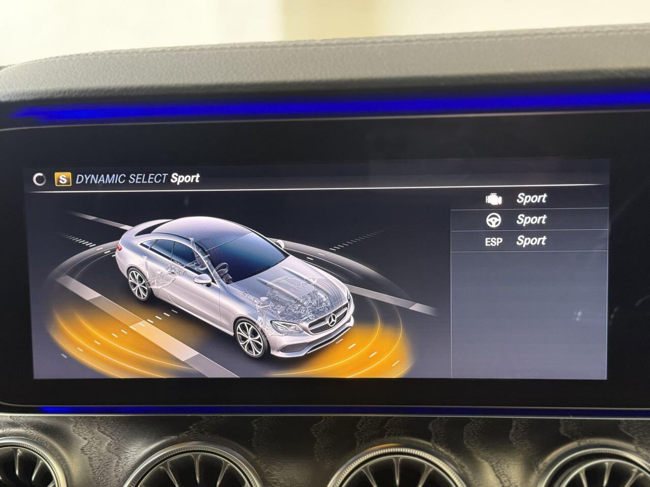 Mercedes-Benz E Class view 52