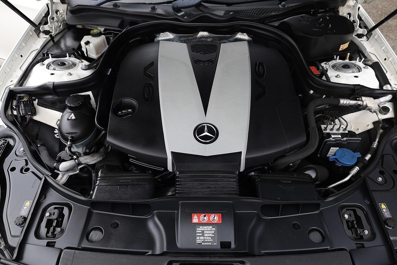 Mercedes-Benz CLS view 19