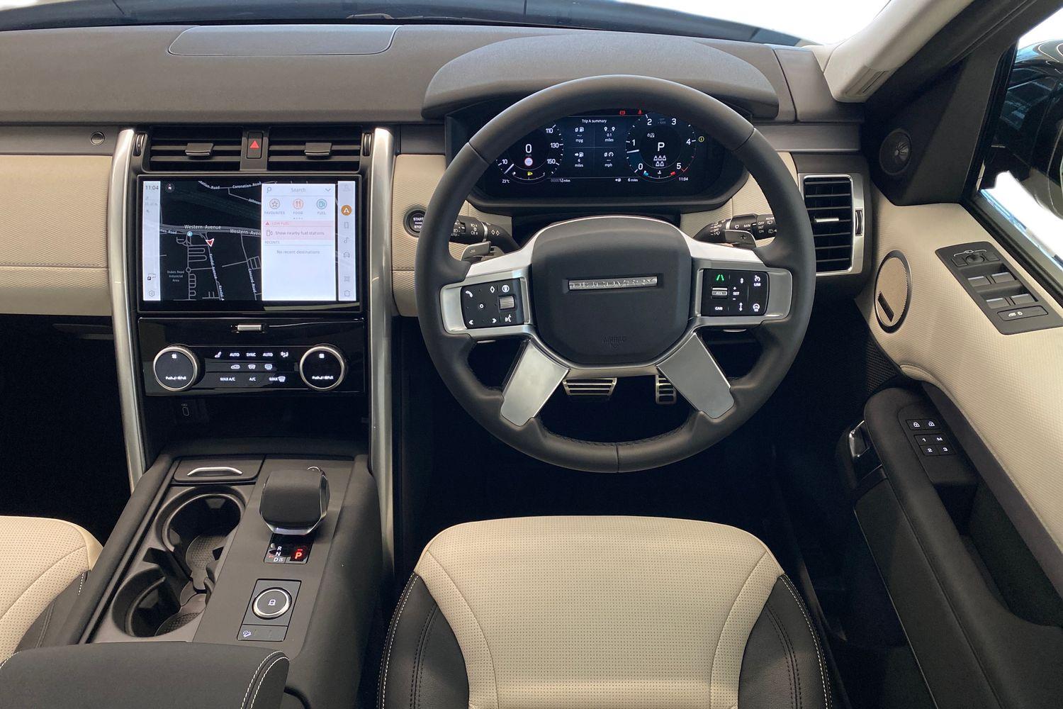 Land Rover Discovery view 10