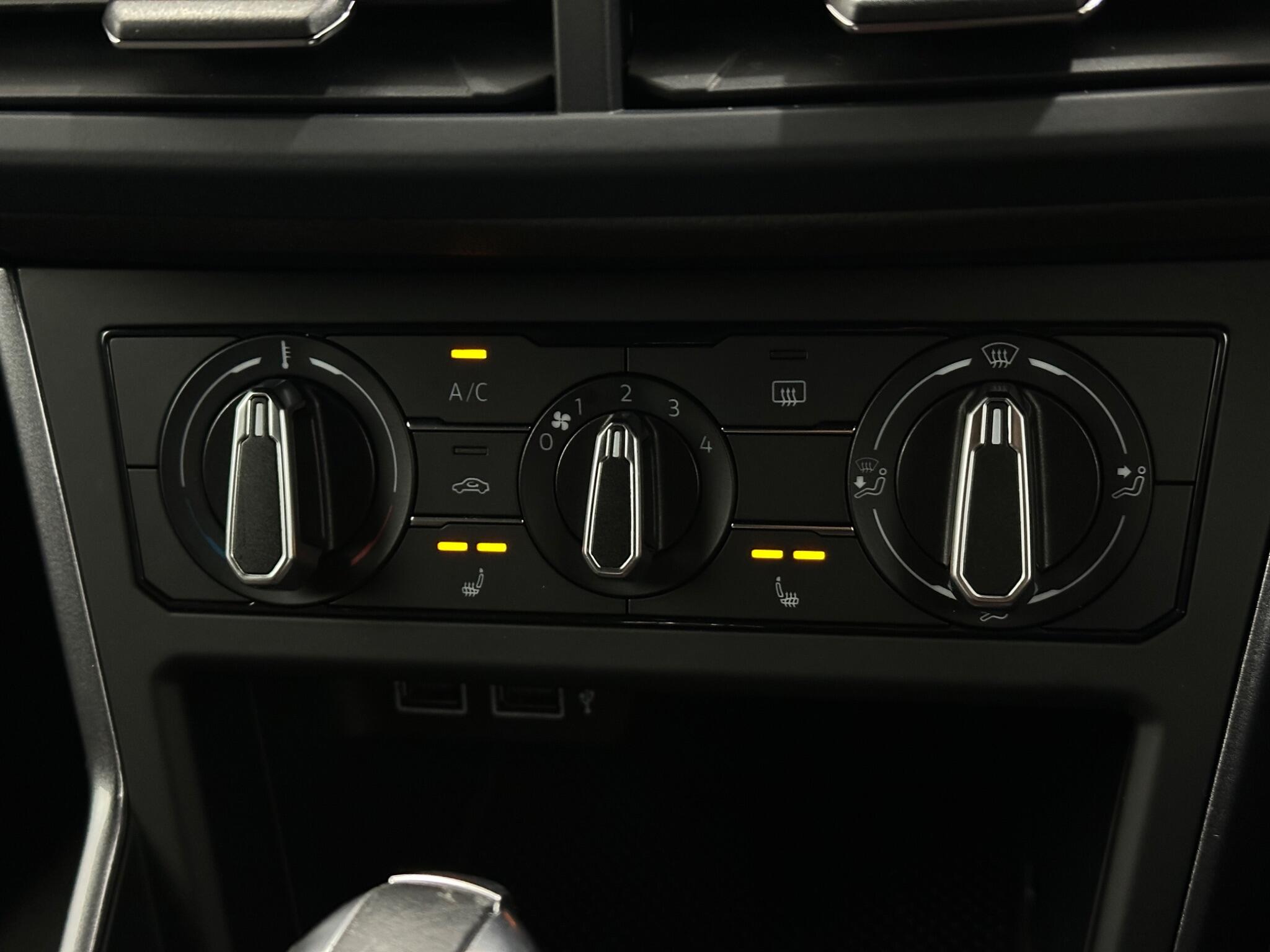 Volkswagen Polo view 21