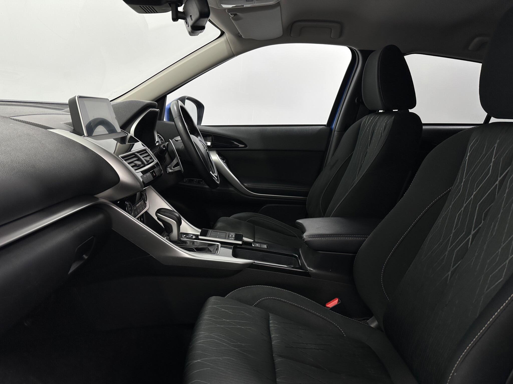 Mitsubishi Eclipse Cross view 35