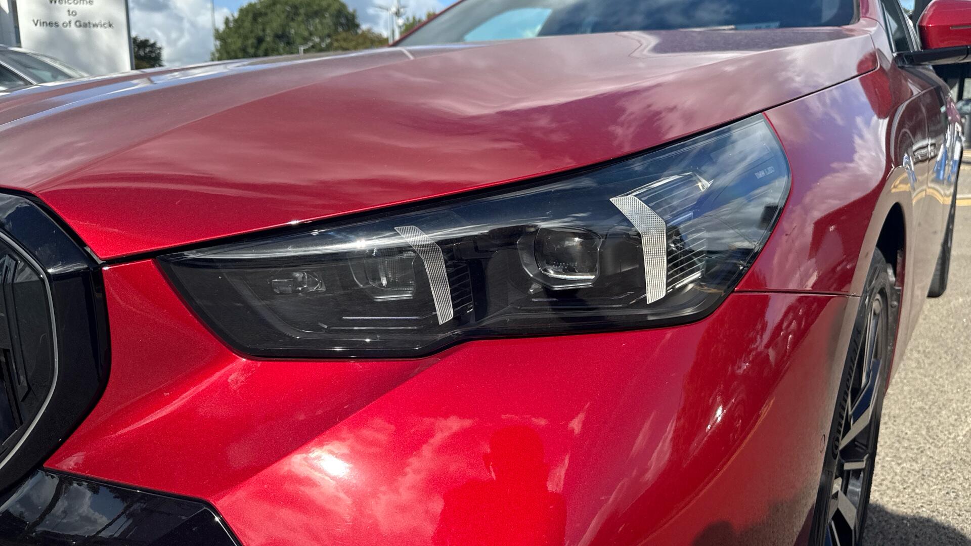 BMW i5 view 22