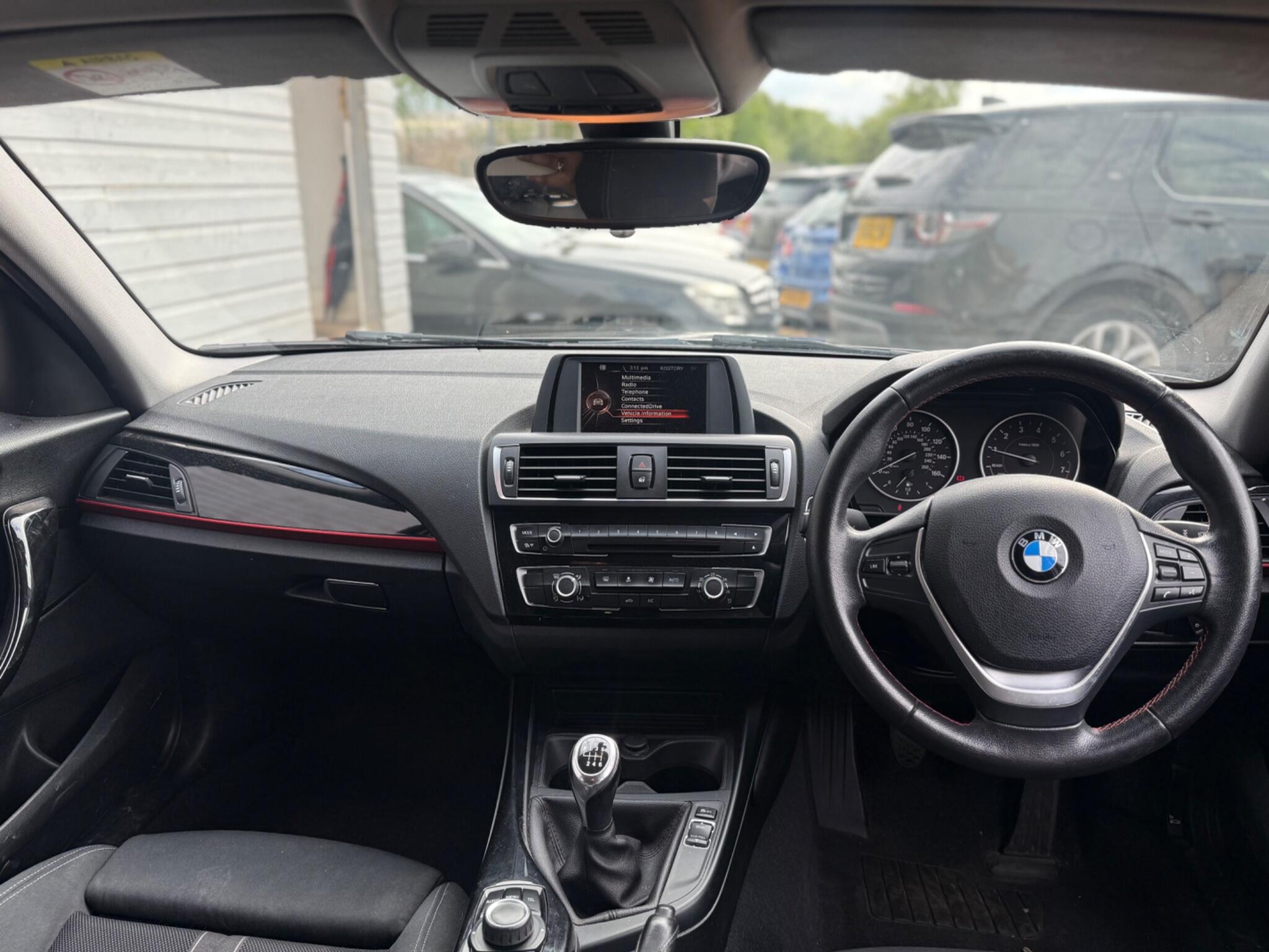 BMW 1 Series view 15