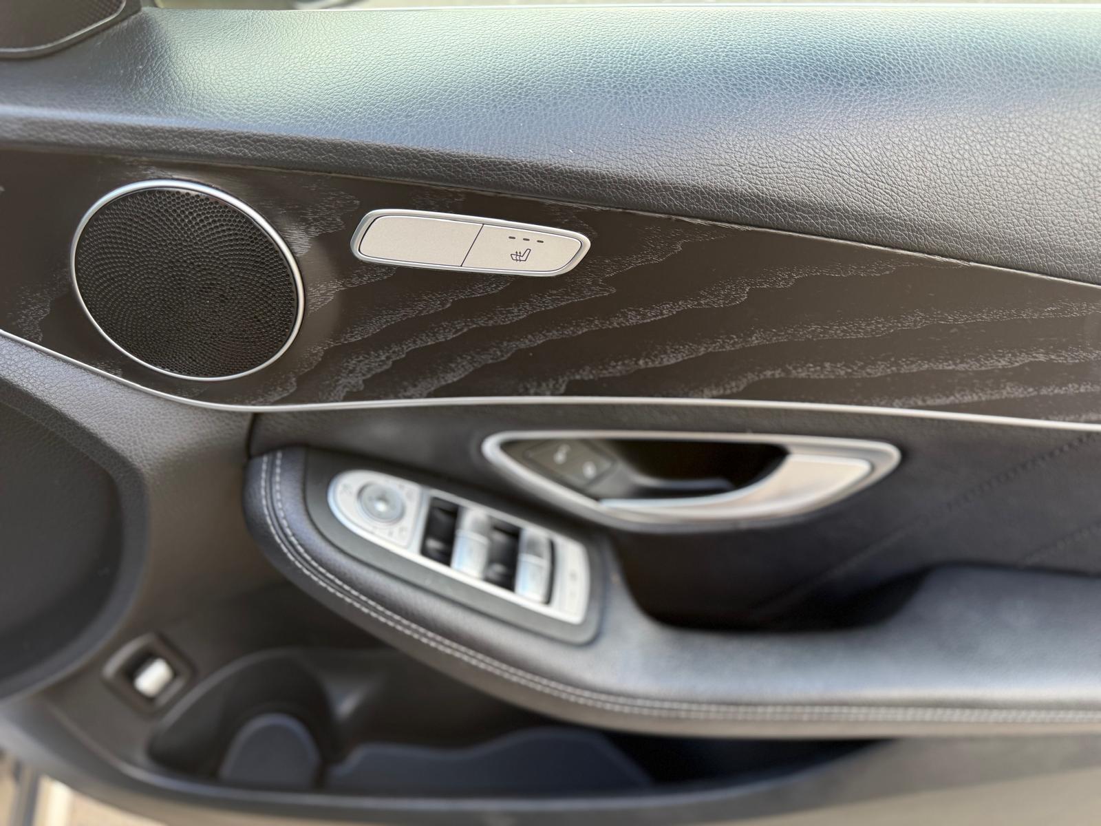 Mercedes-Benz C-Class view 47