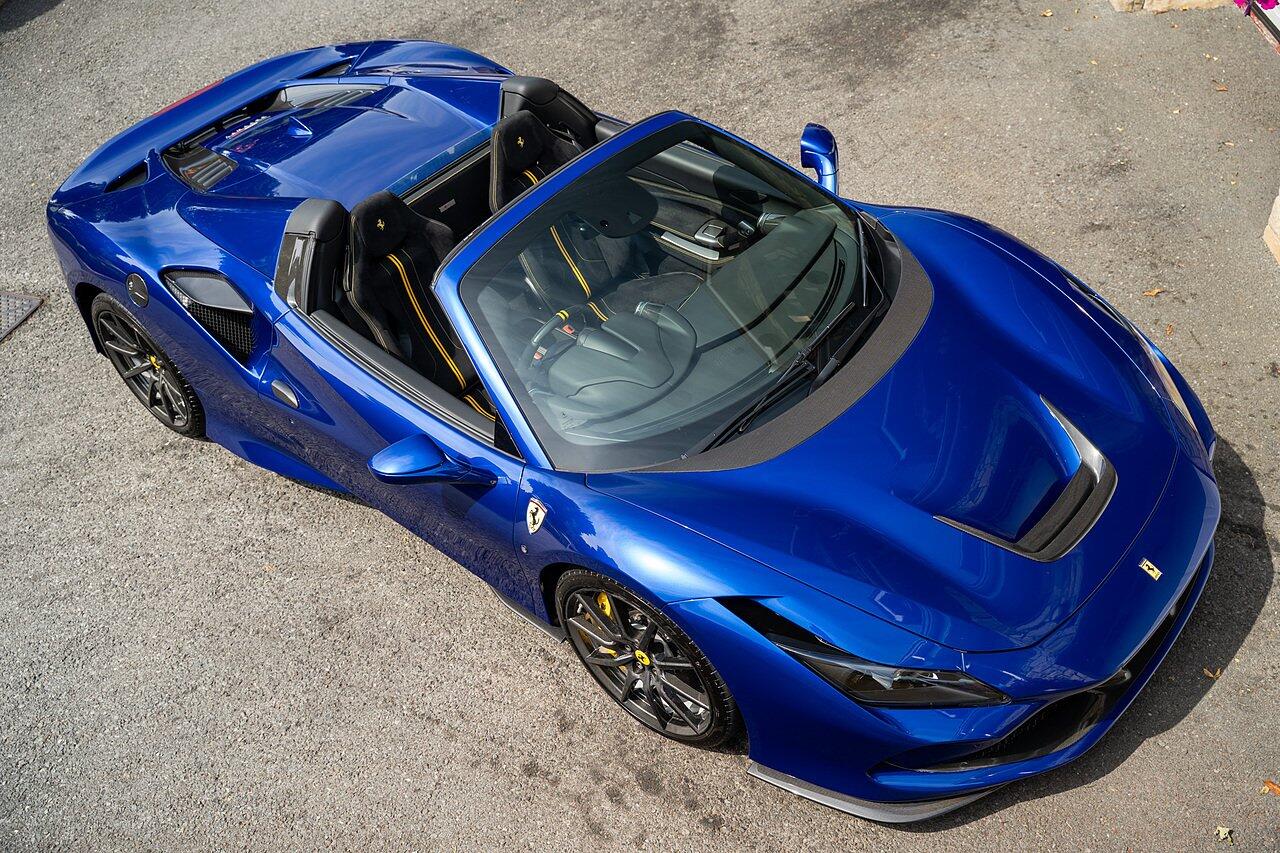 Ferrari F8 Tributo view 28