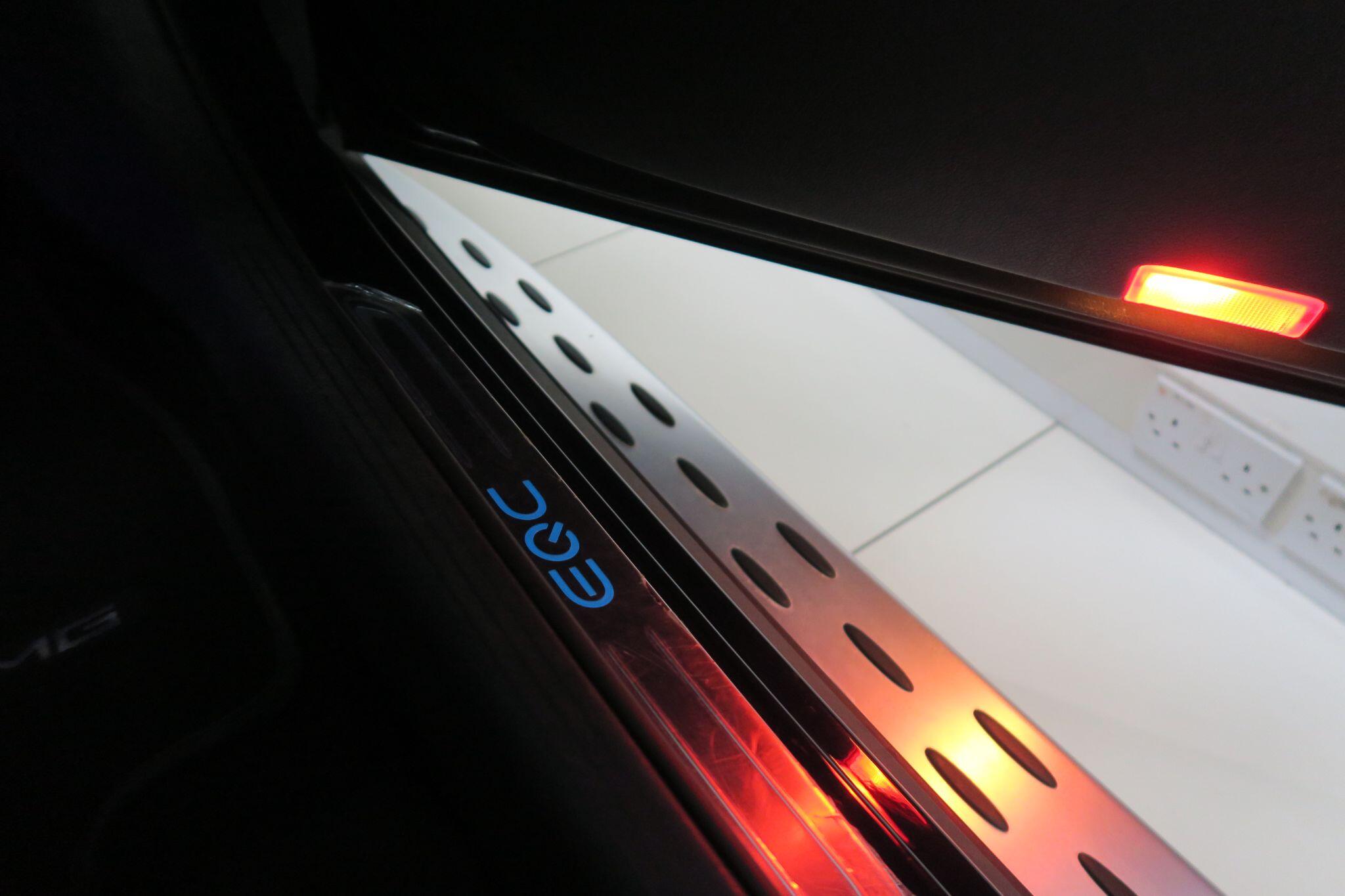 Mercedes-Benz Eqc view 22