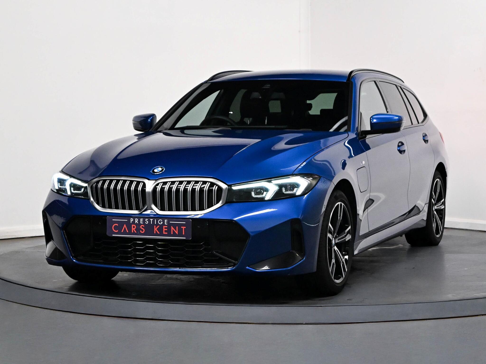 BMW 3 Series view 6