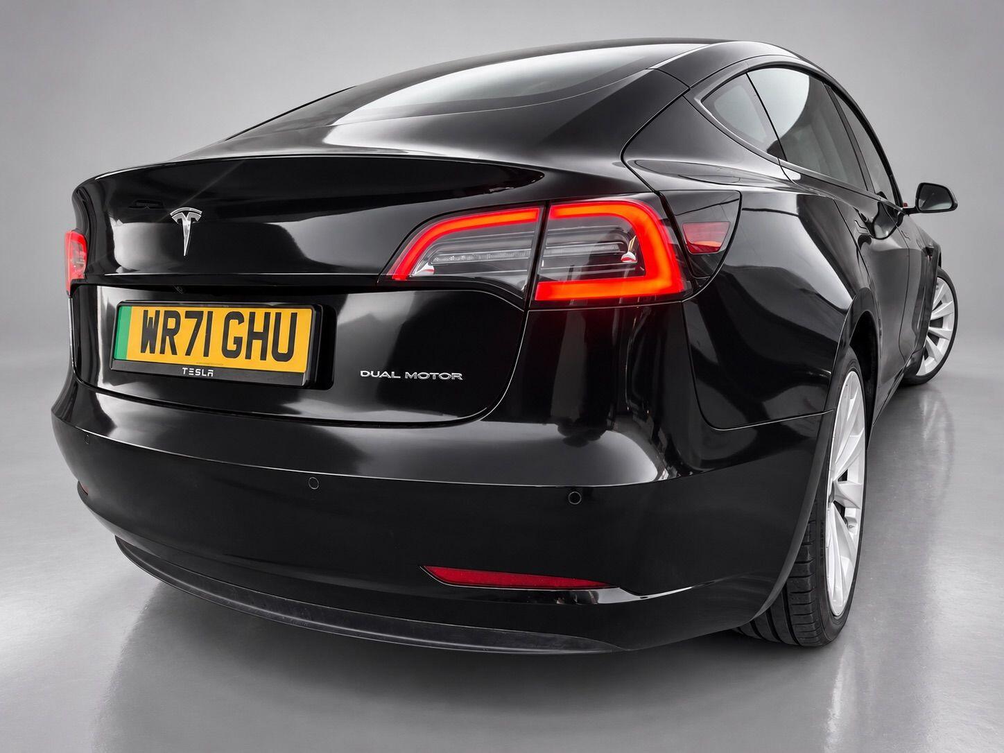 Tesla Model 3 view 14
