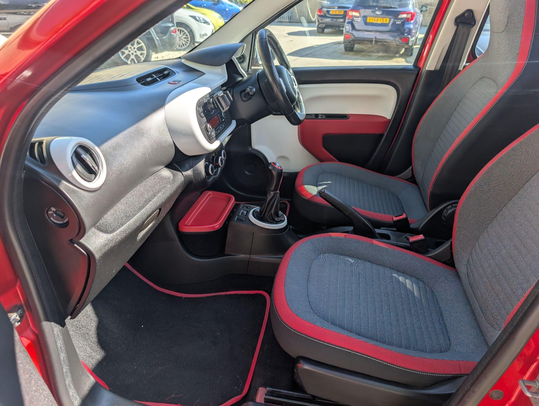 Renault Twingo view 16
