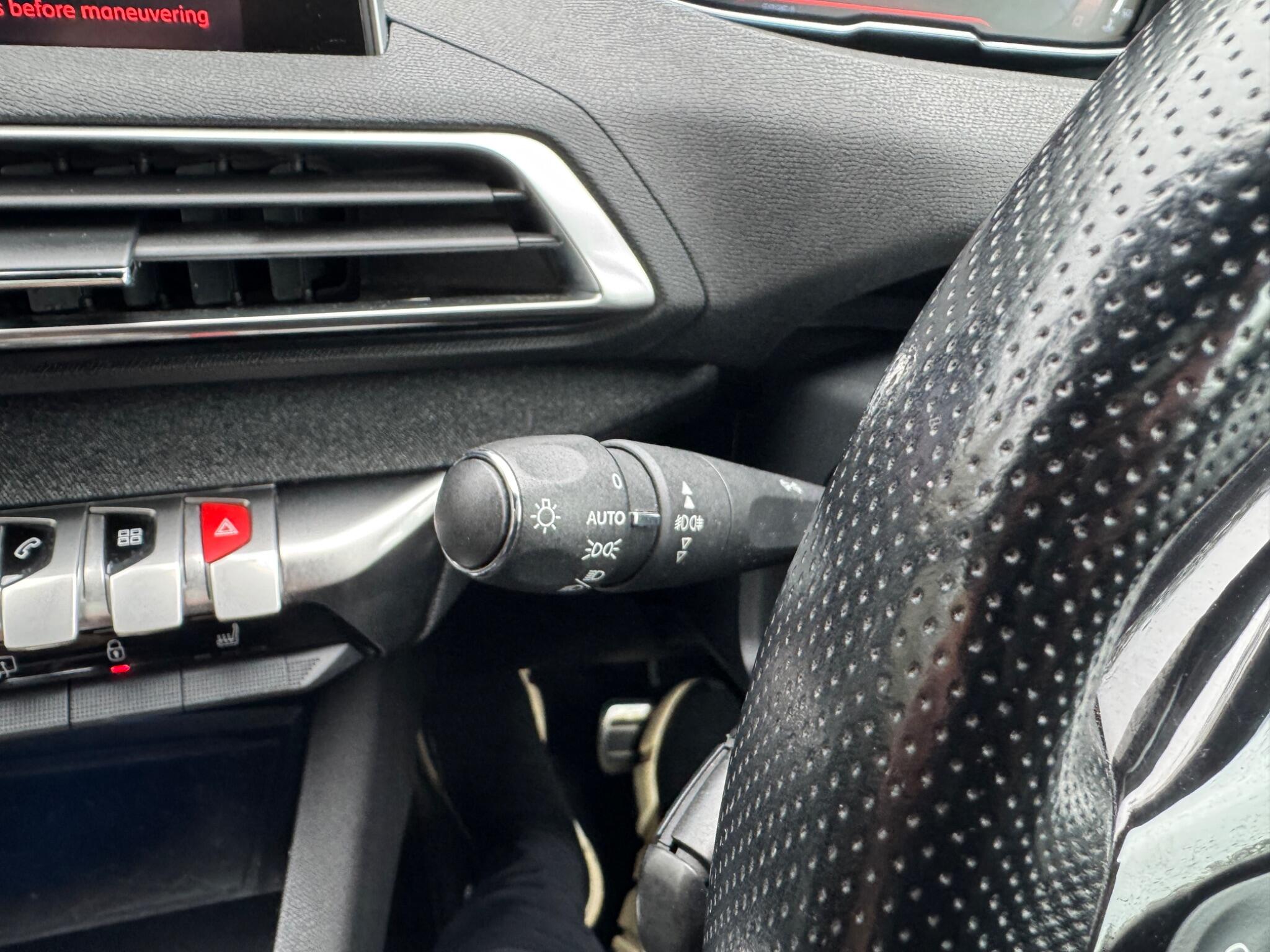 Peugeot 3008 view 38