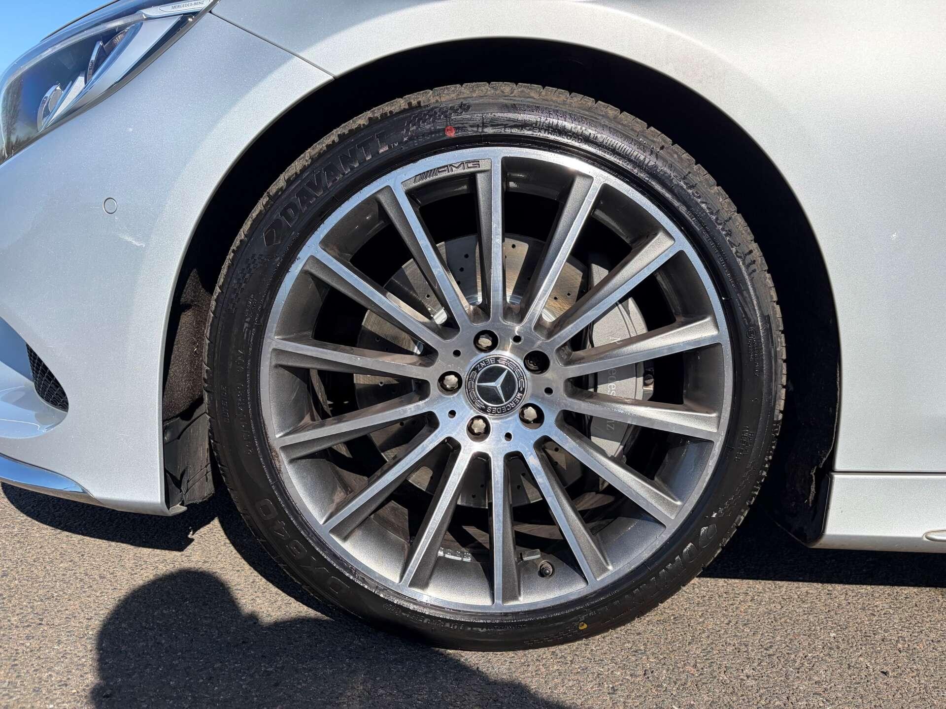 Mercedes-Benz S Class view 12