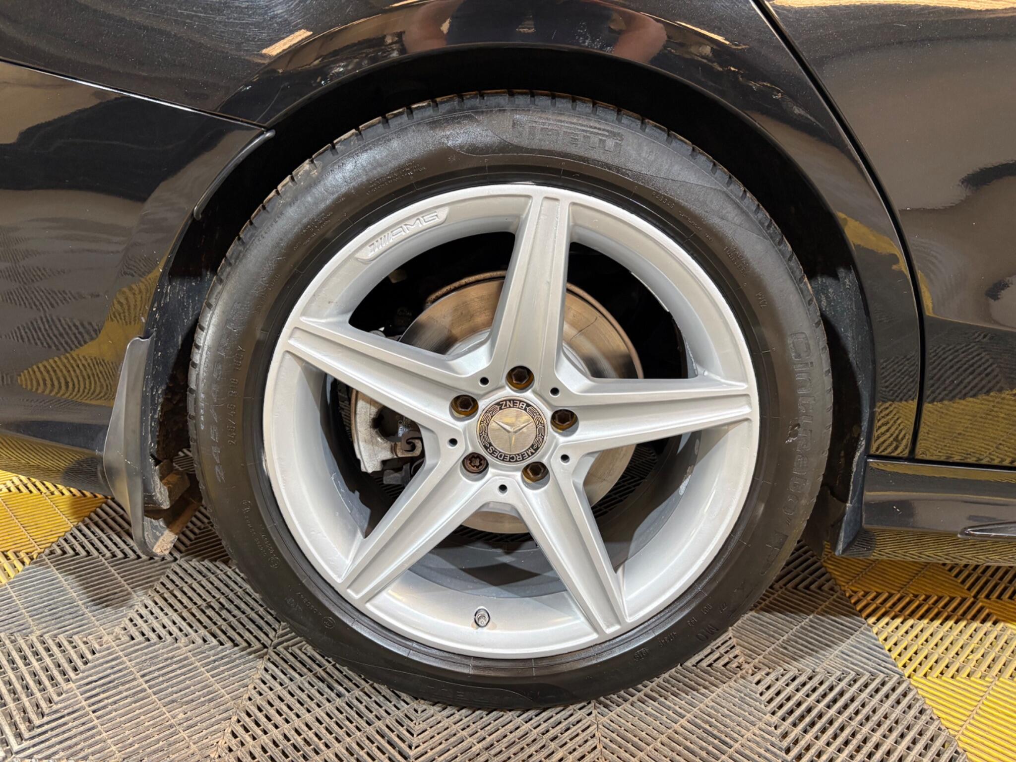 Mercedes-Benz C Class view 16