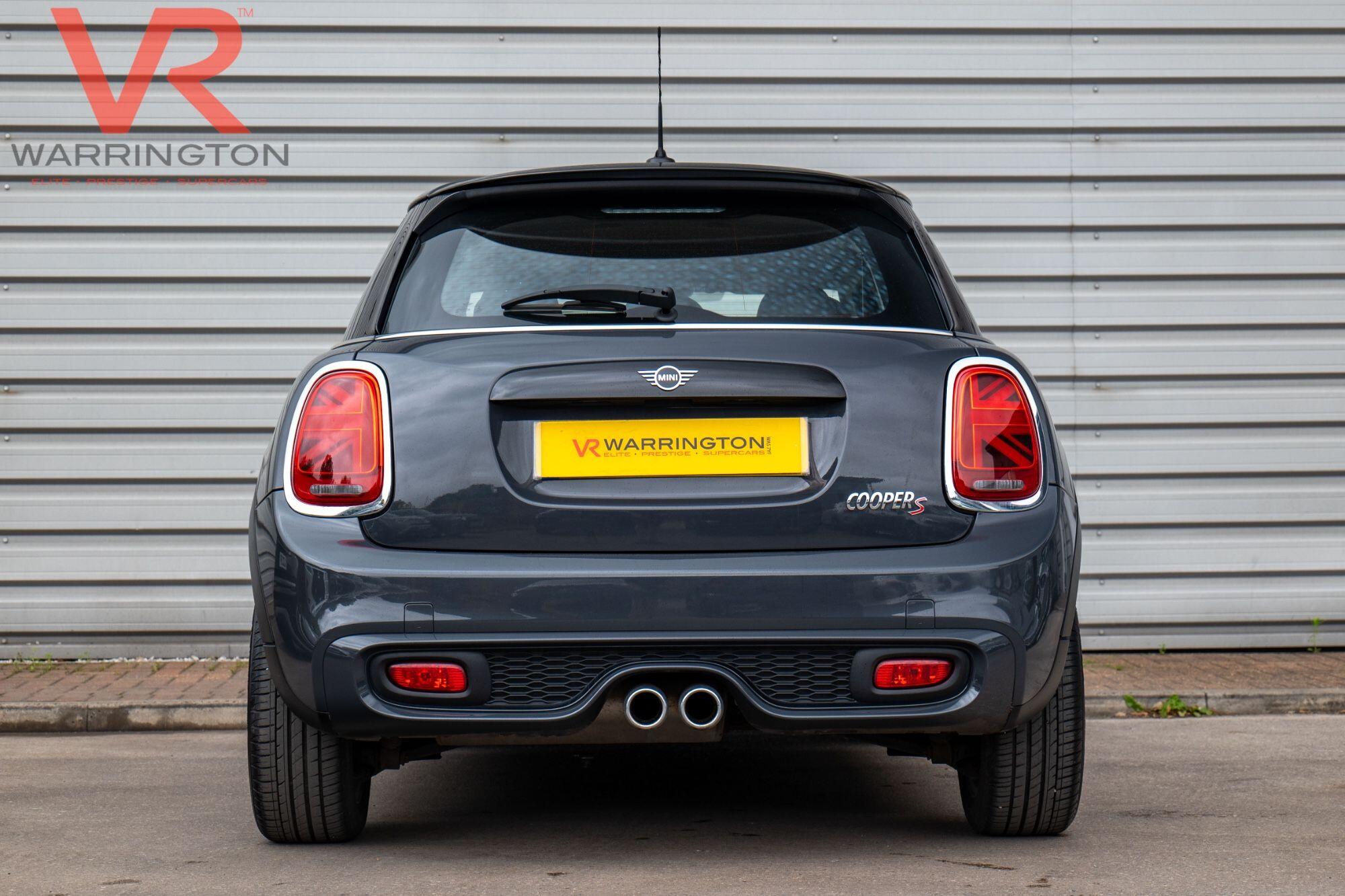 Mini Cooper view 15