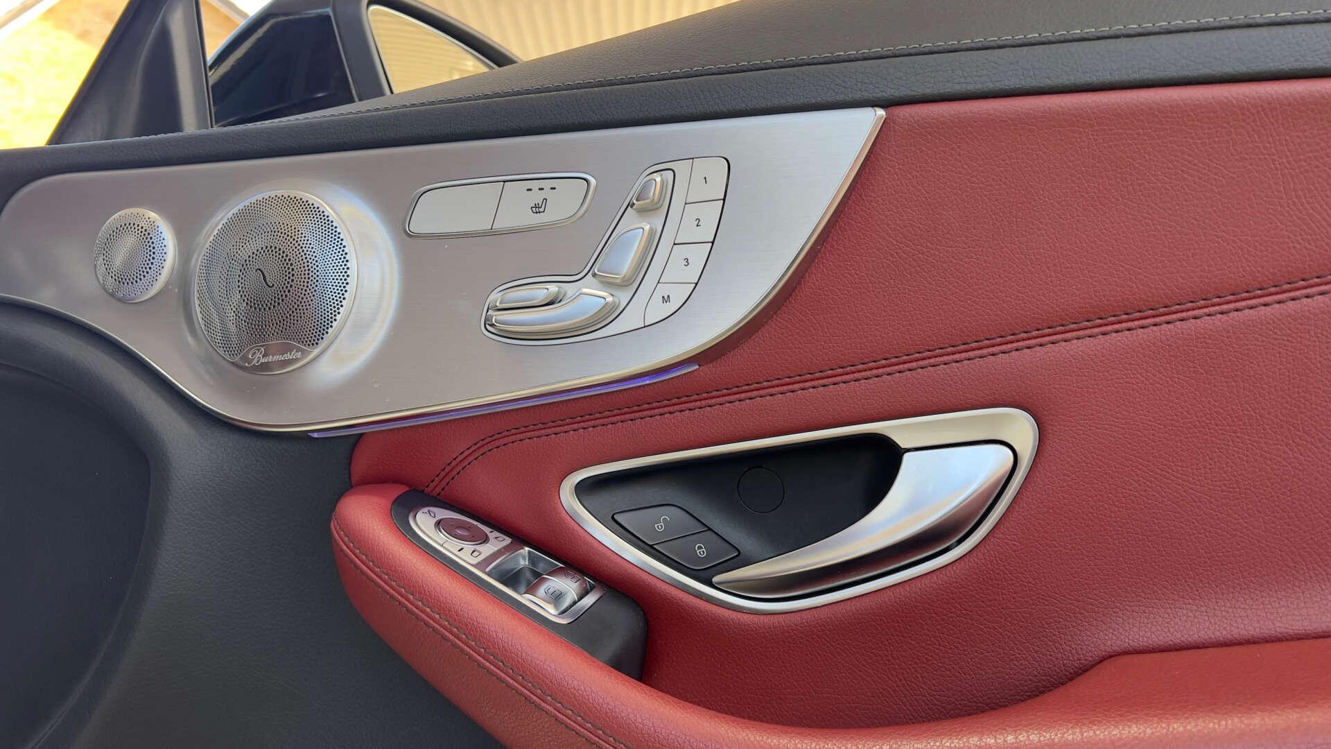 Mercedes-Benz C-Class view 24