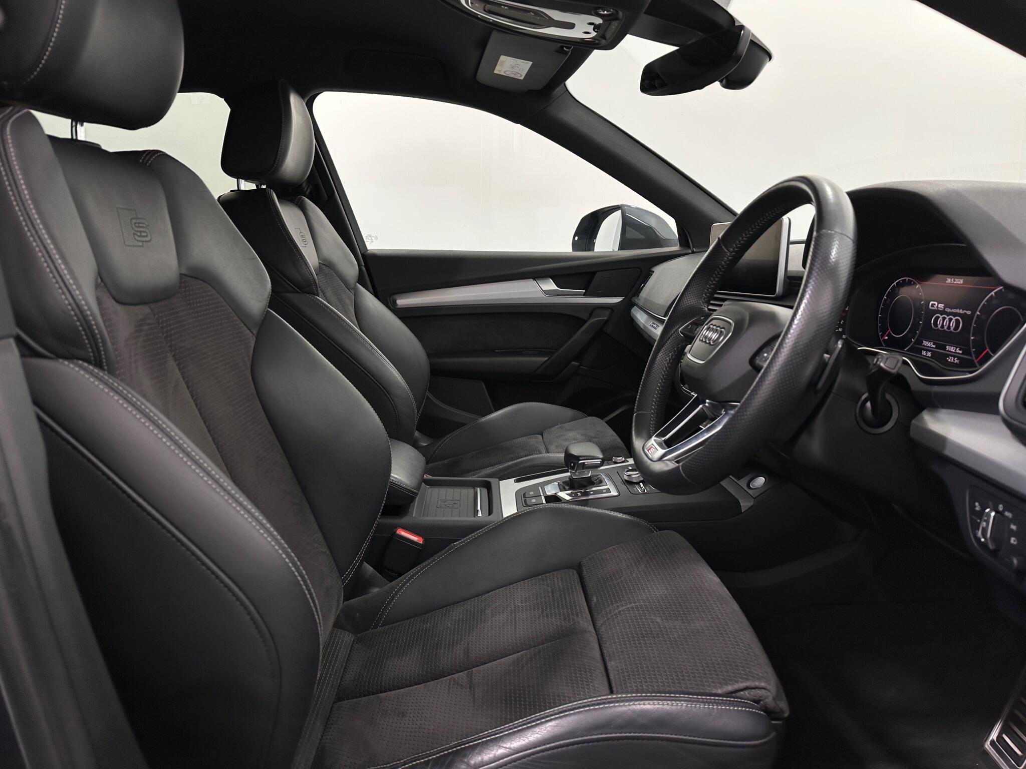 Audi Audi Q5 view 33