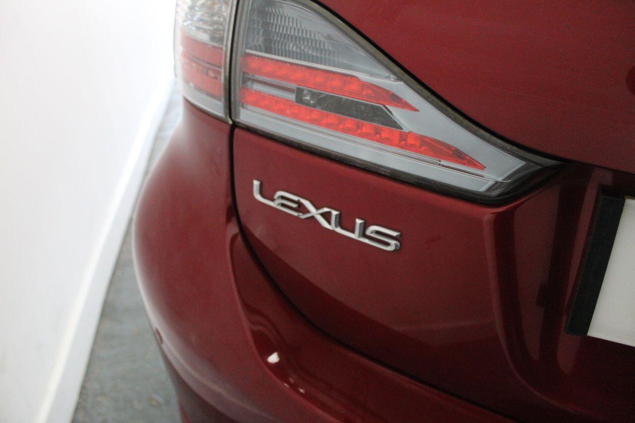 Lexus CT view 19
