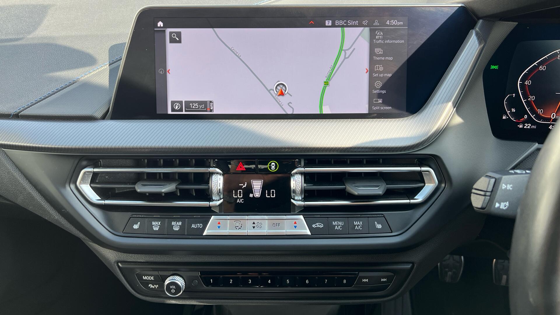 BMW 1 Series view 8
