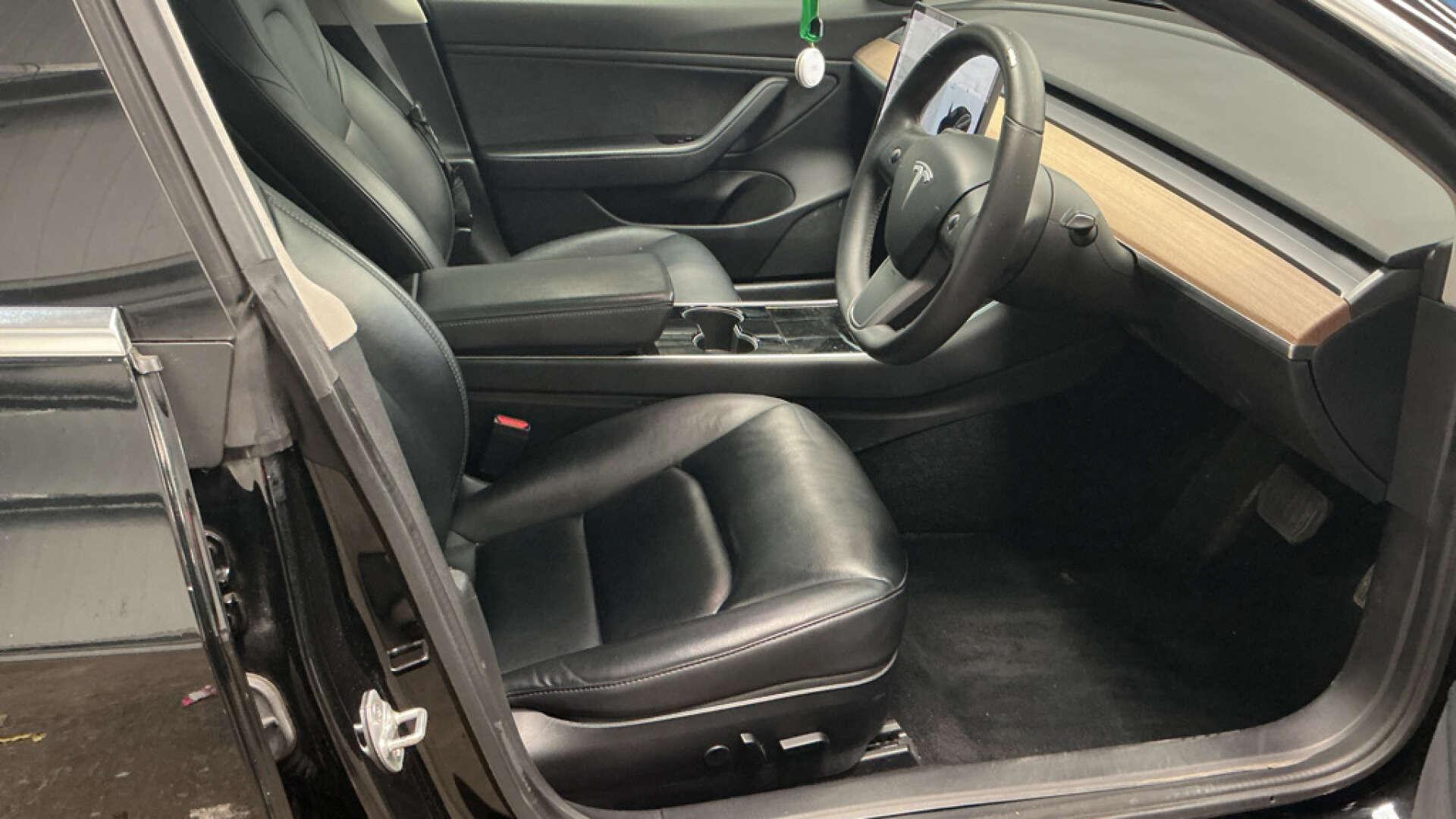 Tesla Model 3 view 11
