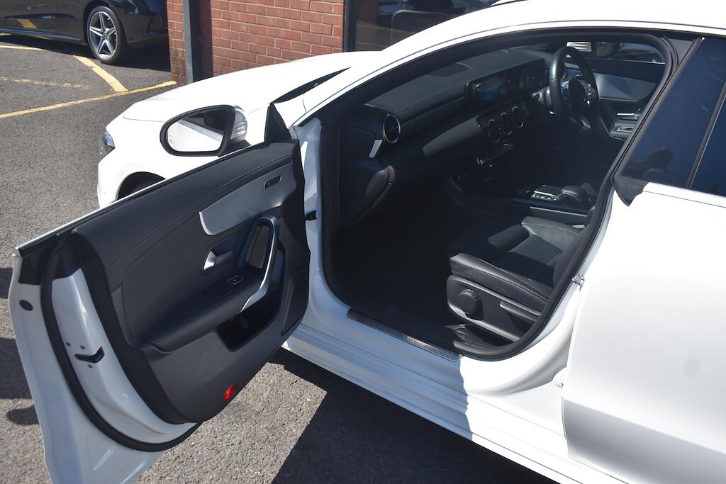 Mercedes-Benz Cla view 36