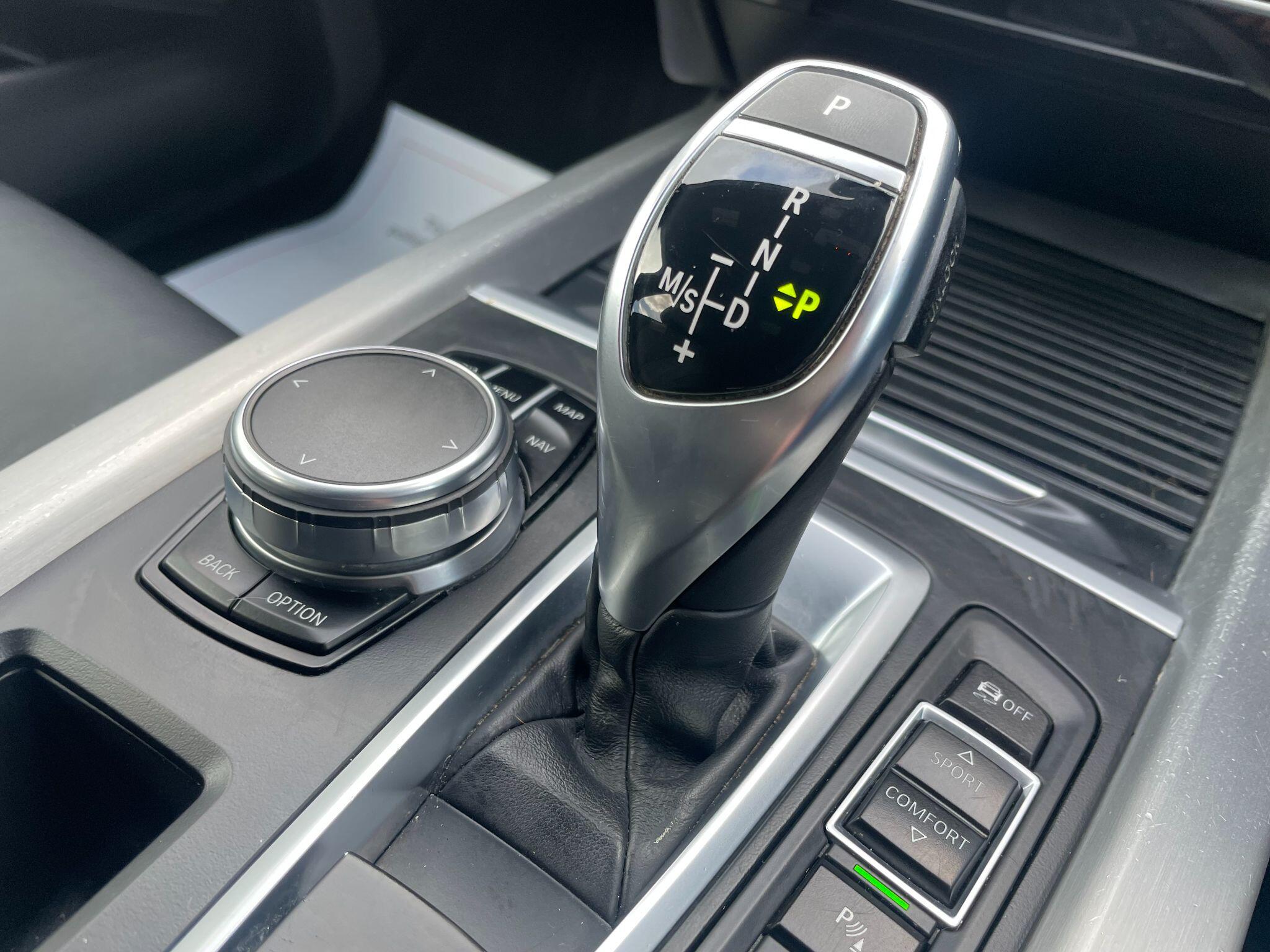 BMW X5 view 30