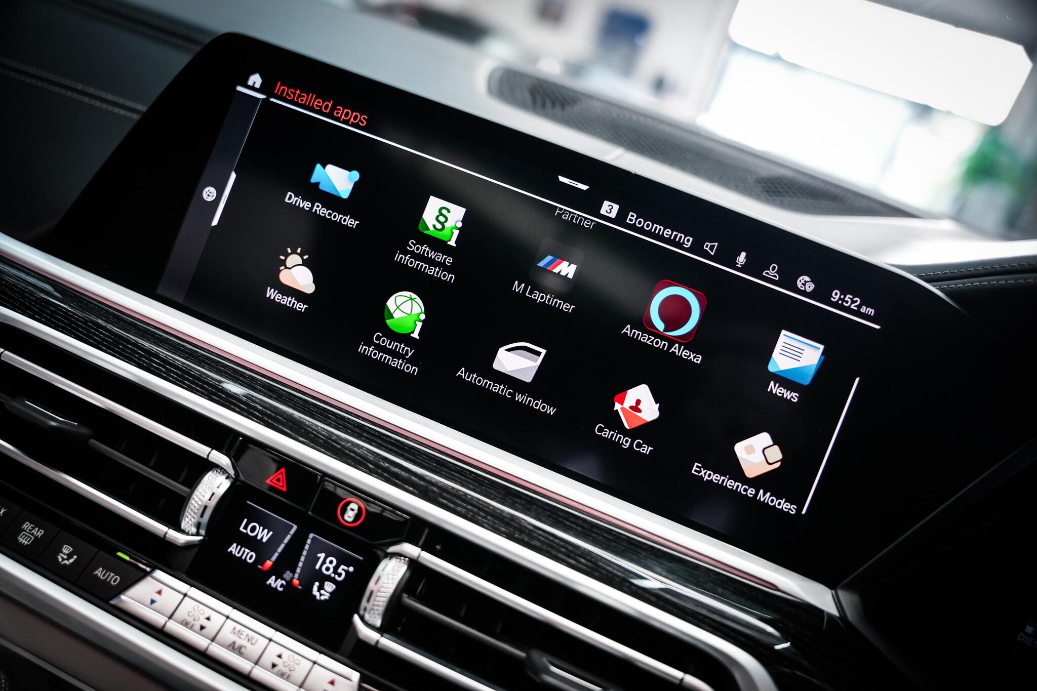 BMW X7 view 7