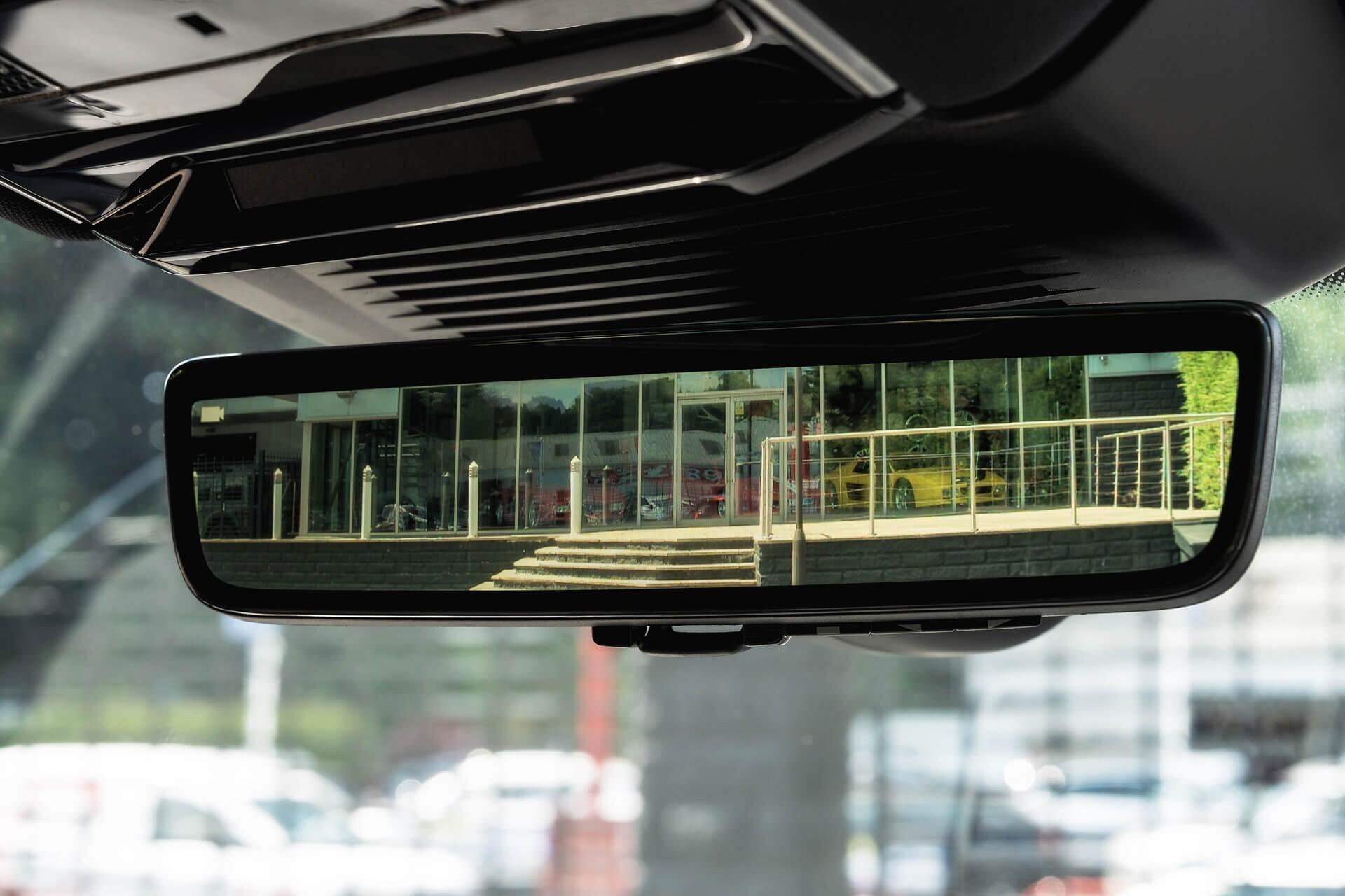 Land Rover Range Rover view 65