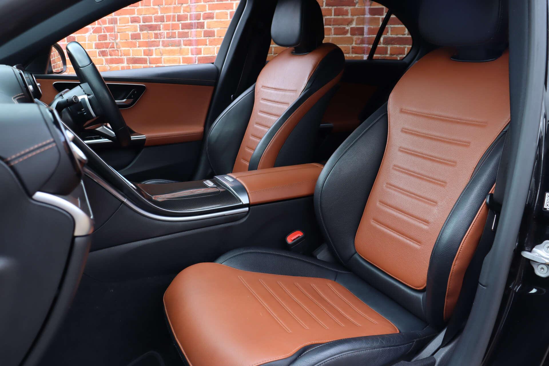 Mercedes-Benz C Class view 3