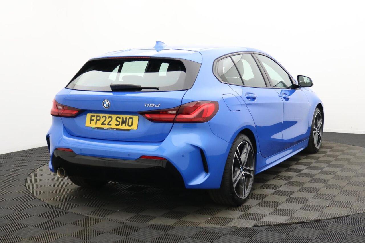 BMW 1 Series view 5