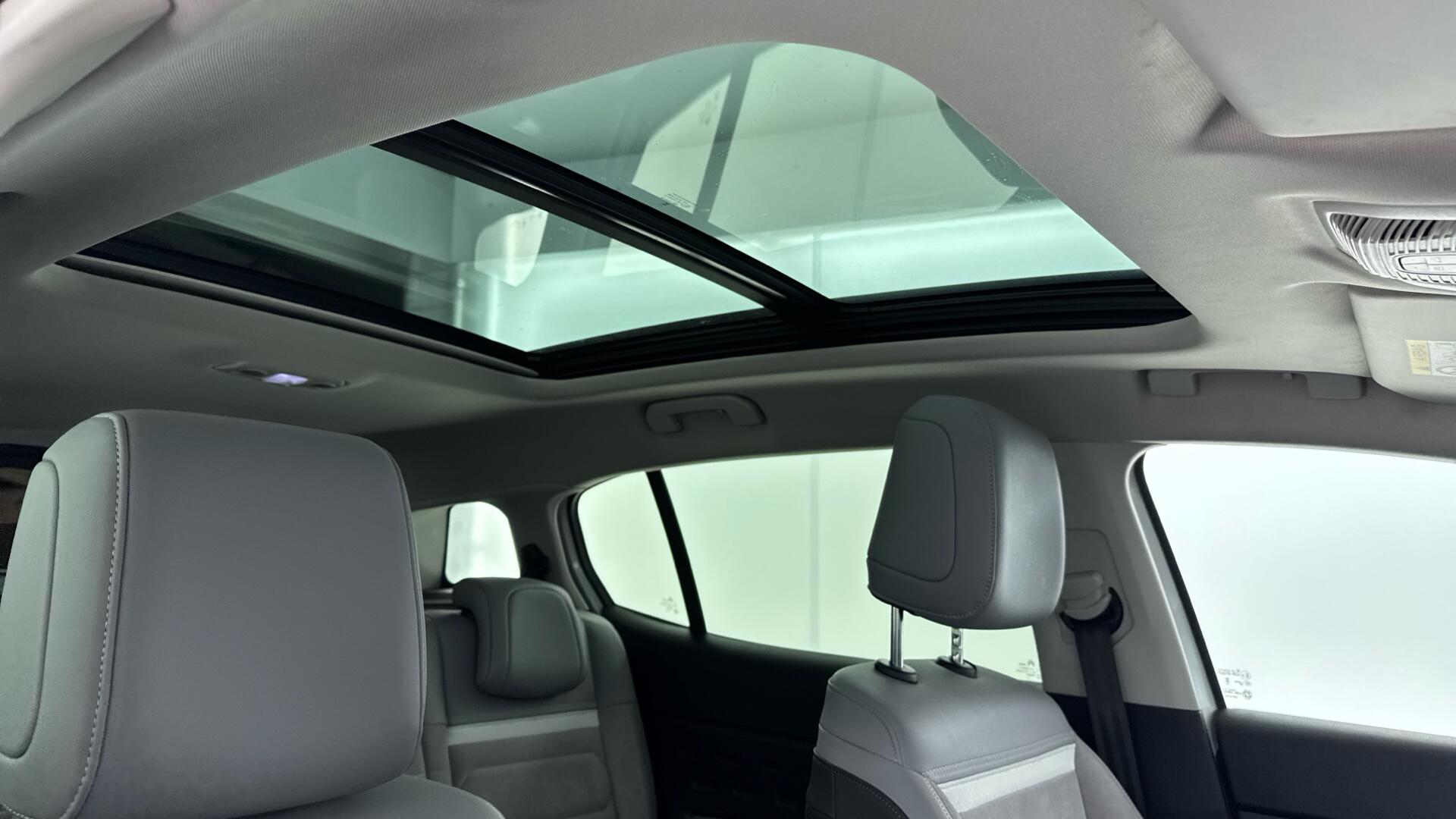 Citroen C5 Aircross view 17